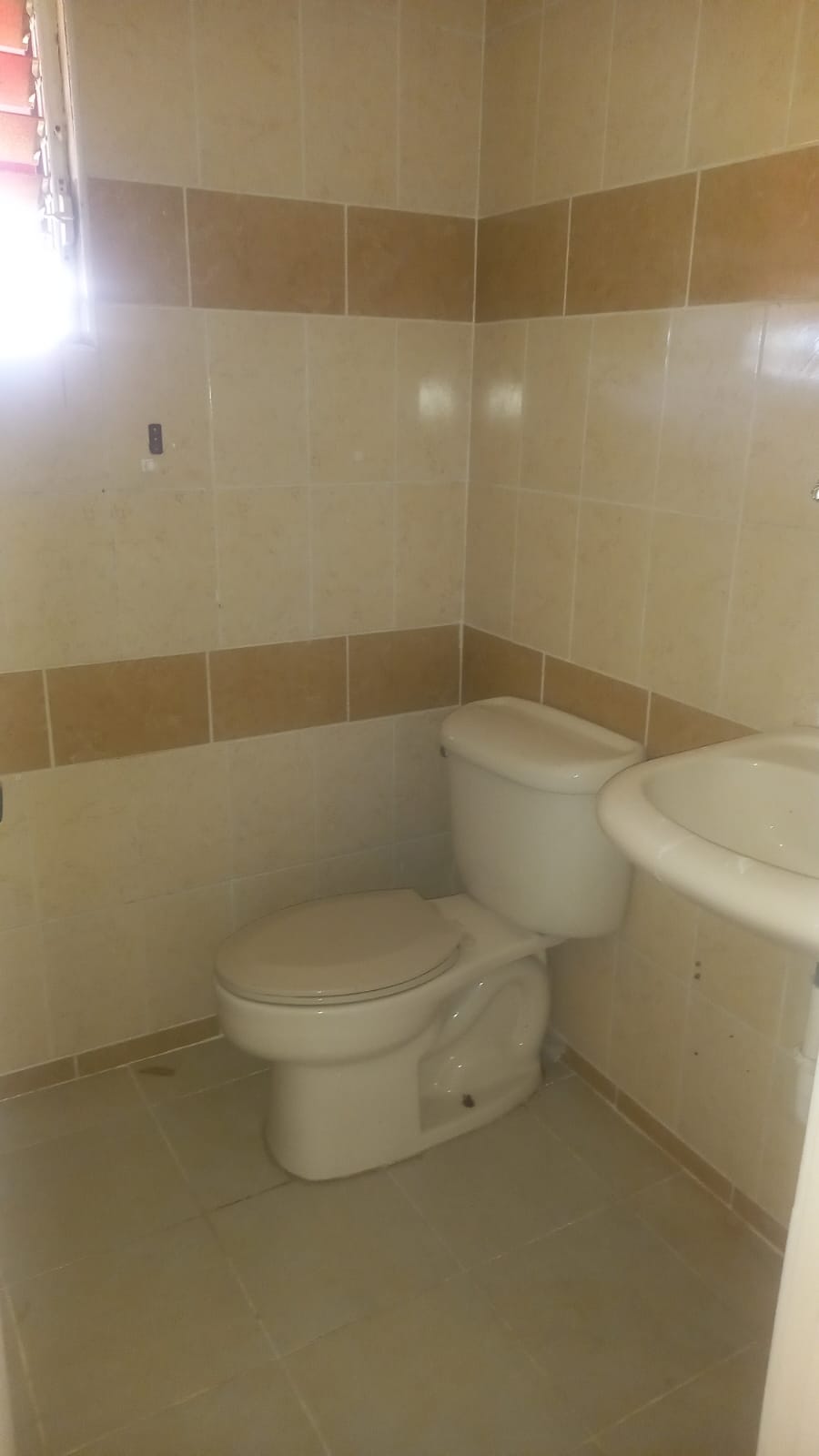 apartamentos - ALQUILO APART EN VILLA LOS MILAGROS RES. CERRADO  