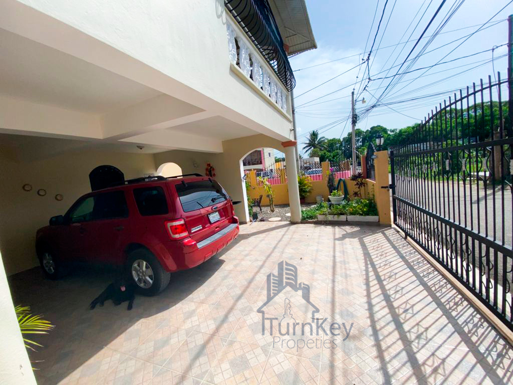 casas - Se vende casa de 2 niveles y 3 habitaciones, en Muñoz, Puerto Plata 1