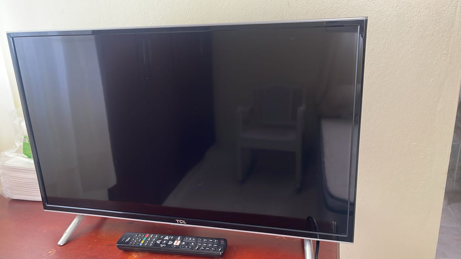 tv - Tv TCL como nuevo