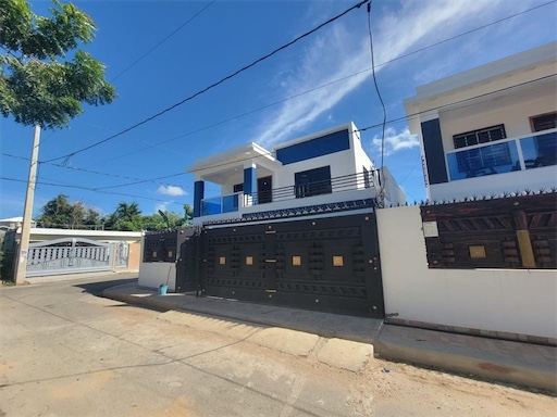 casas - Venta de casa en la autopista de san Isidro brisa oriental Santo Domingo 