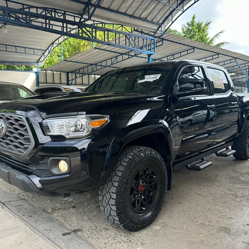 jeepetas y camionetas - 2020 Toyota Tacoma XP Predator 0