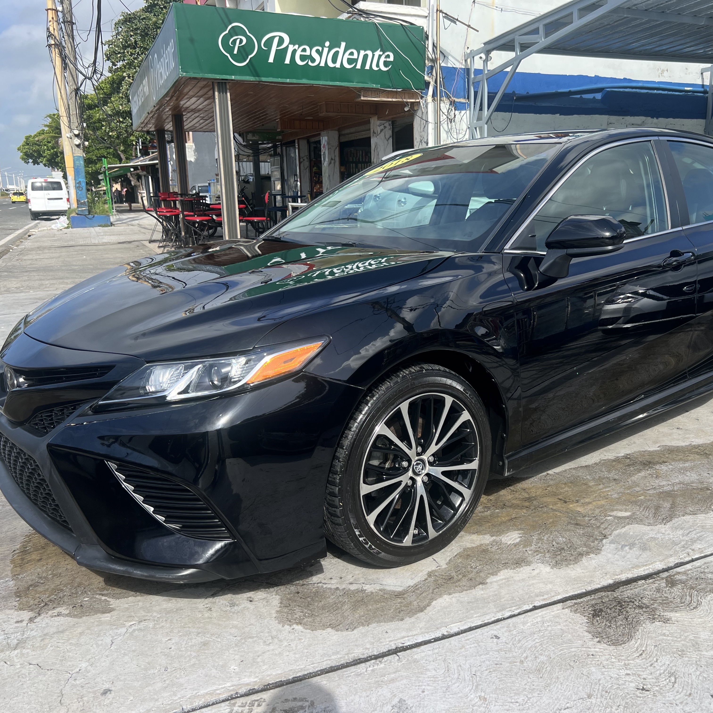 carros - Toyota Camry SE 2018