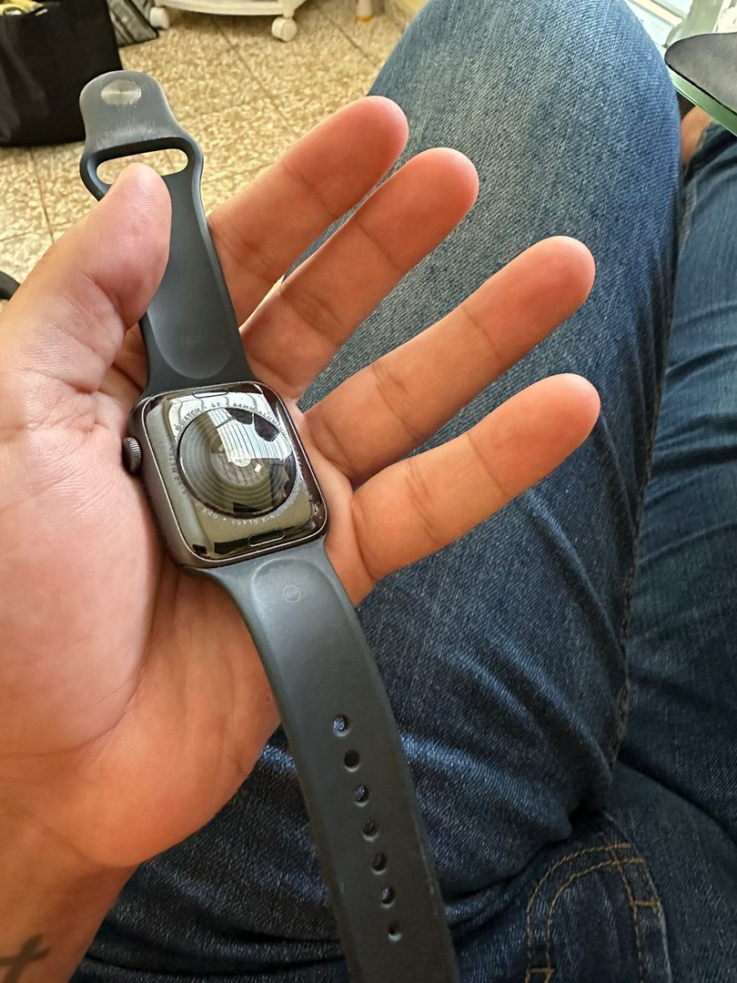otros electronicos - Apple Watch SE 44mm Space Gray con Caja Original 1