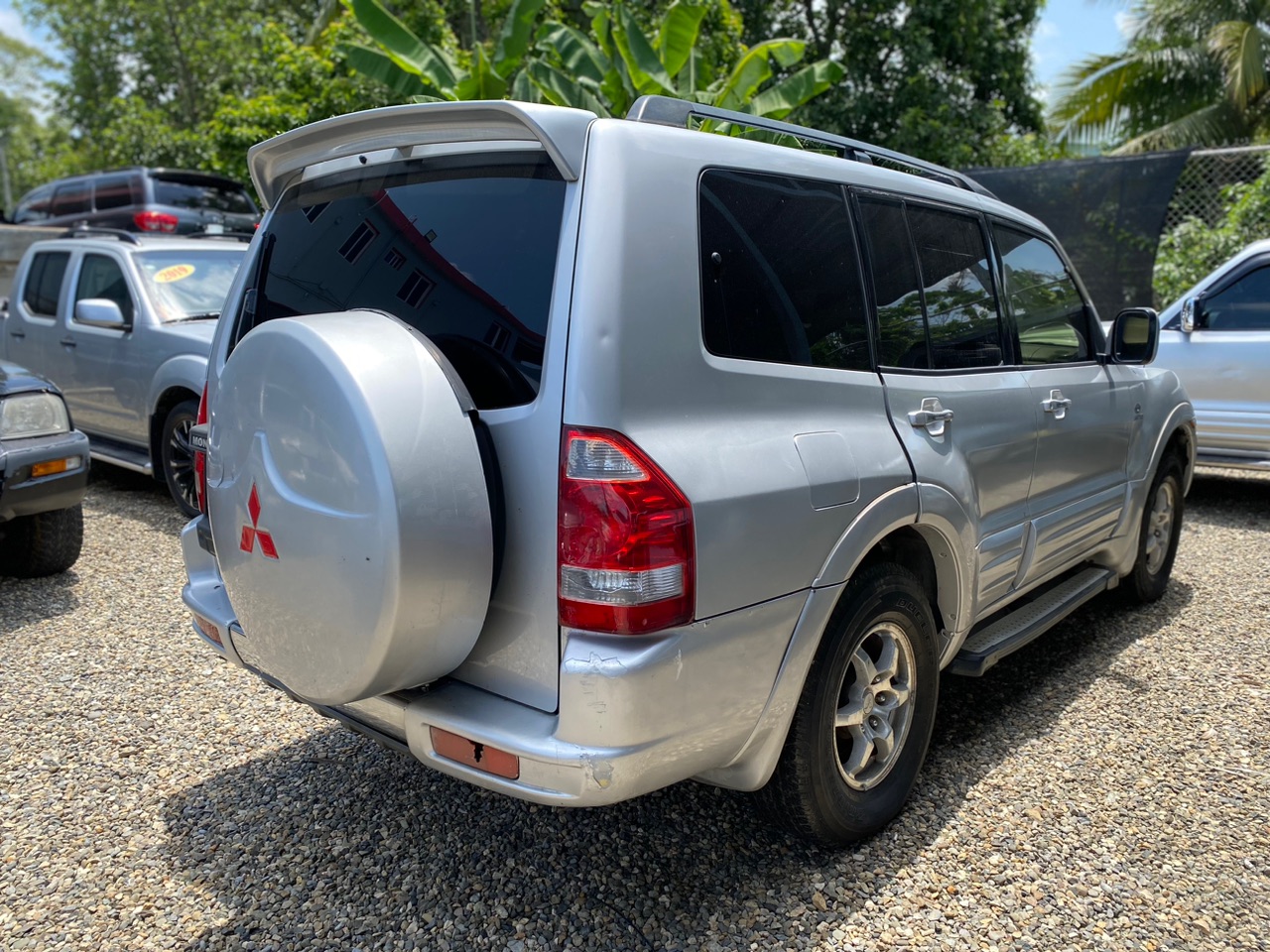 jeepetas y camionetas - MITSUBISHI MONTERO 2002 3