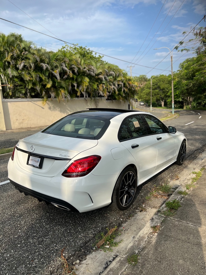 carros - Mercedes Benz C300 2020 paquete AMG oportunidad  4