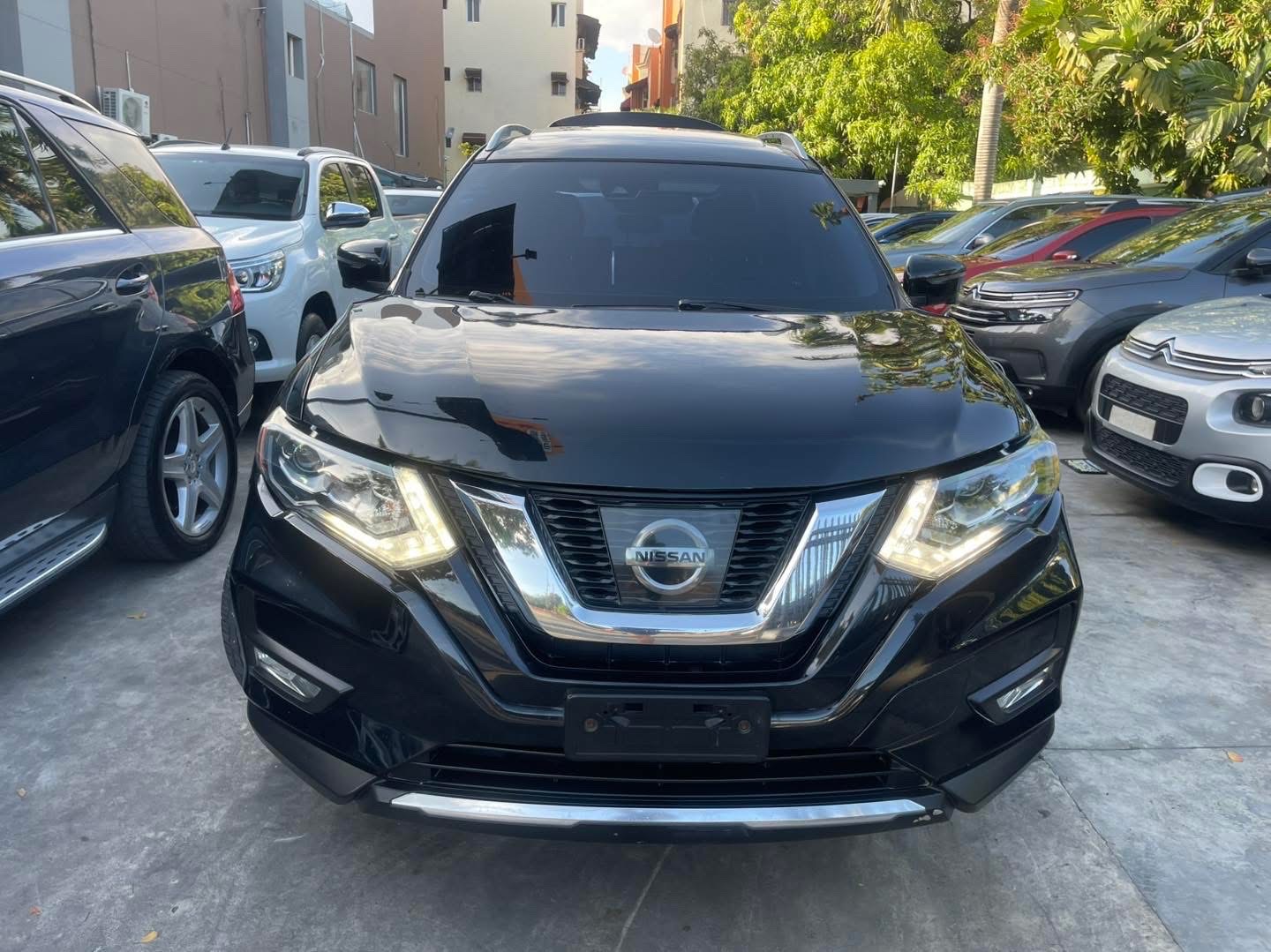 jeepetas y camionetas - NISSAN ROGUÉ SV FULL 2017 2