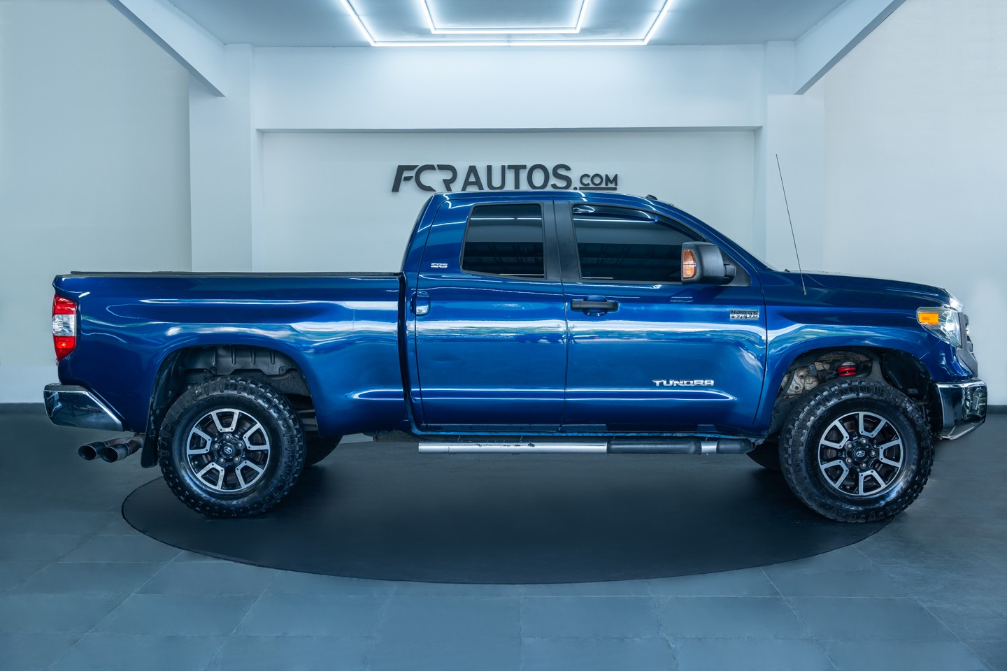 jeepetas y camionetas - TOYOTA TUNDRA 2015 1