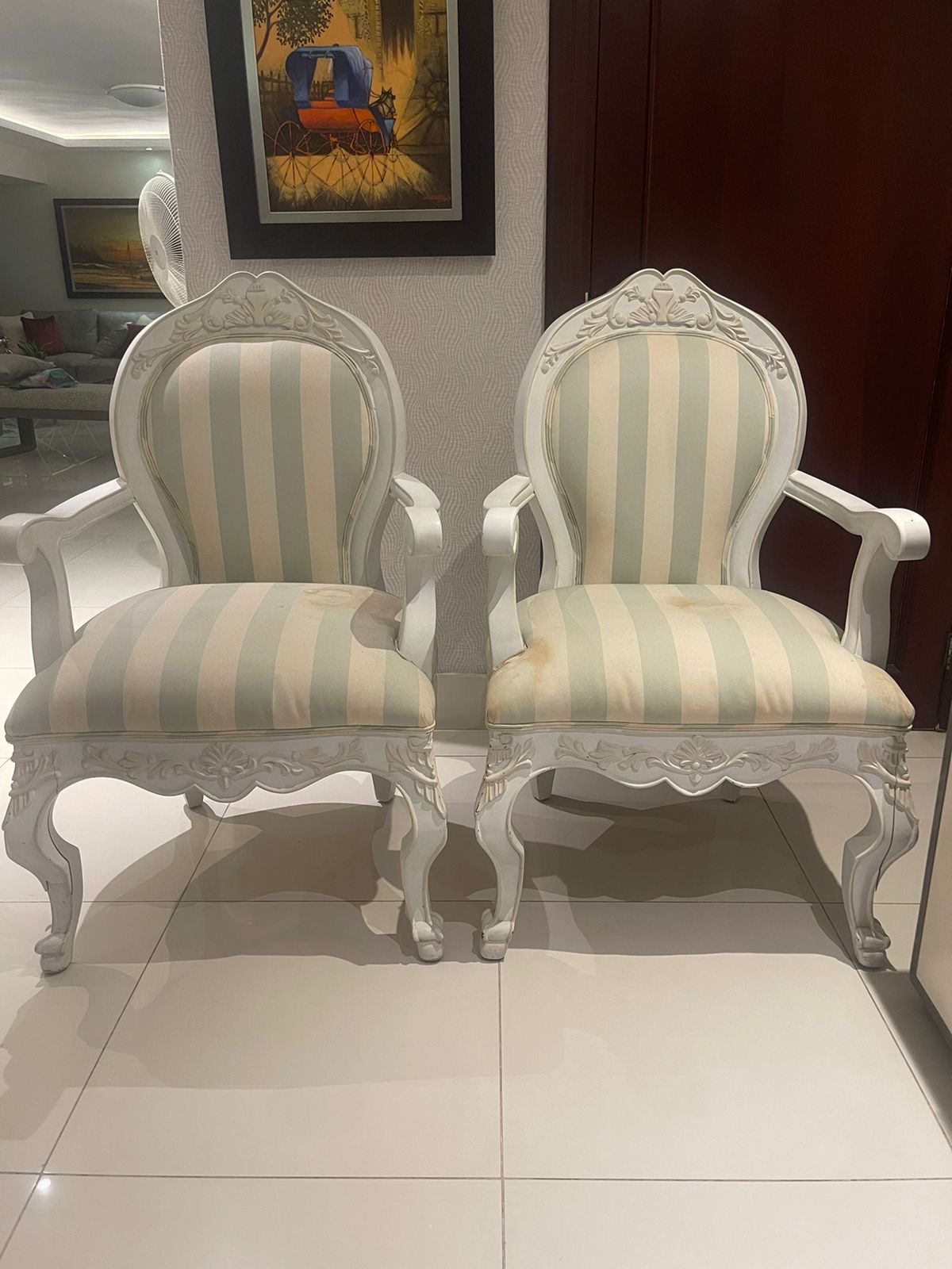 muebles y colchones - Vendo 2 butacas blancas