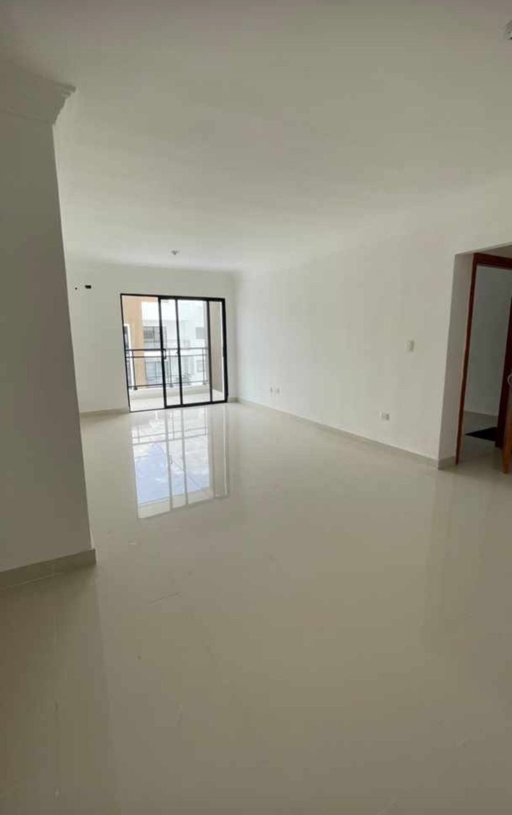 apartamentos - venta de apartamento de 112mts avenida España en 3er nivel santo Domingo este 1