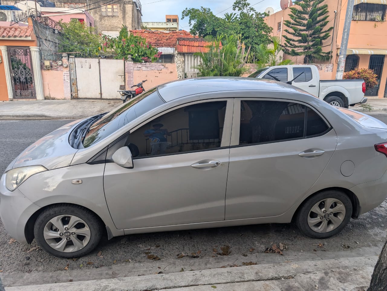 carros - hiunday grand i10 2018 1