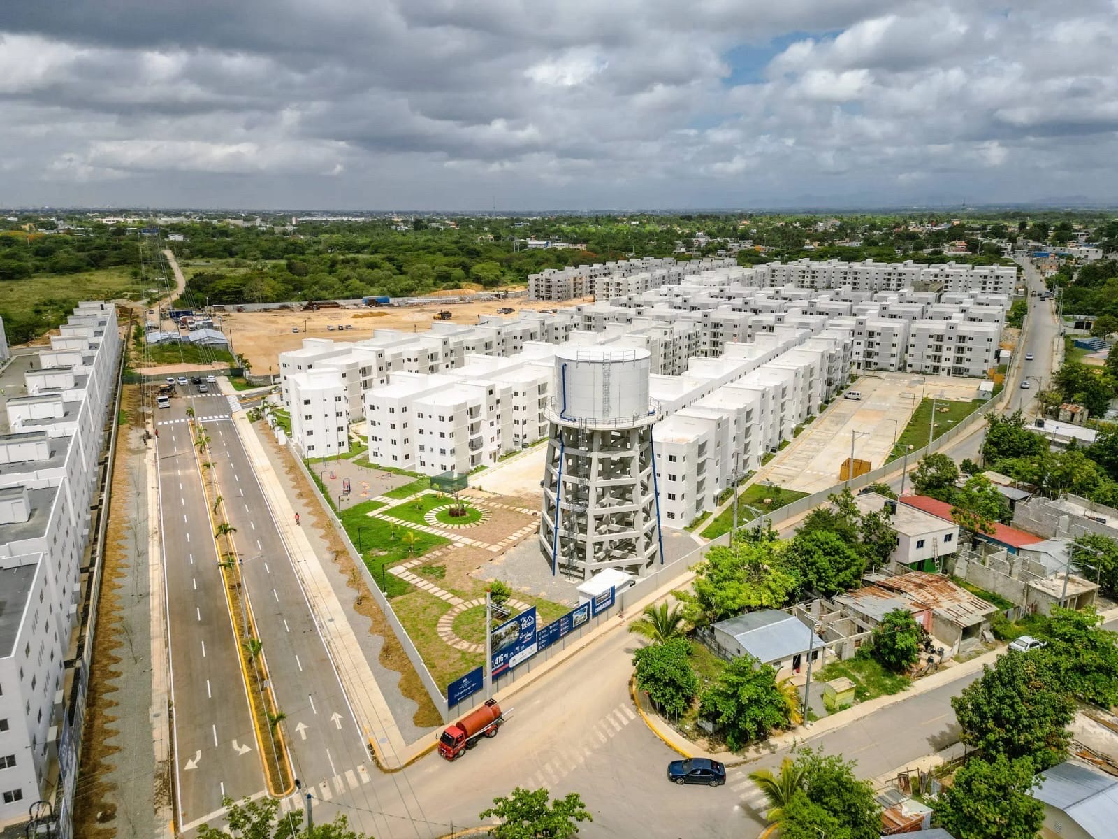 solares y terrenos - solar en venta en San Luis Santo Domingo este de 197 tareas