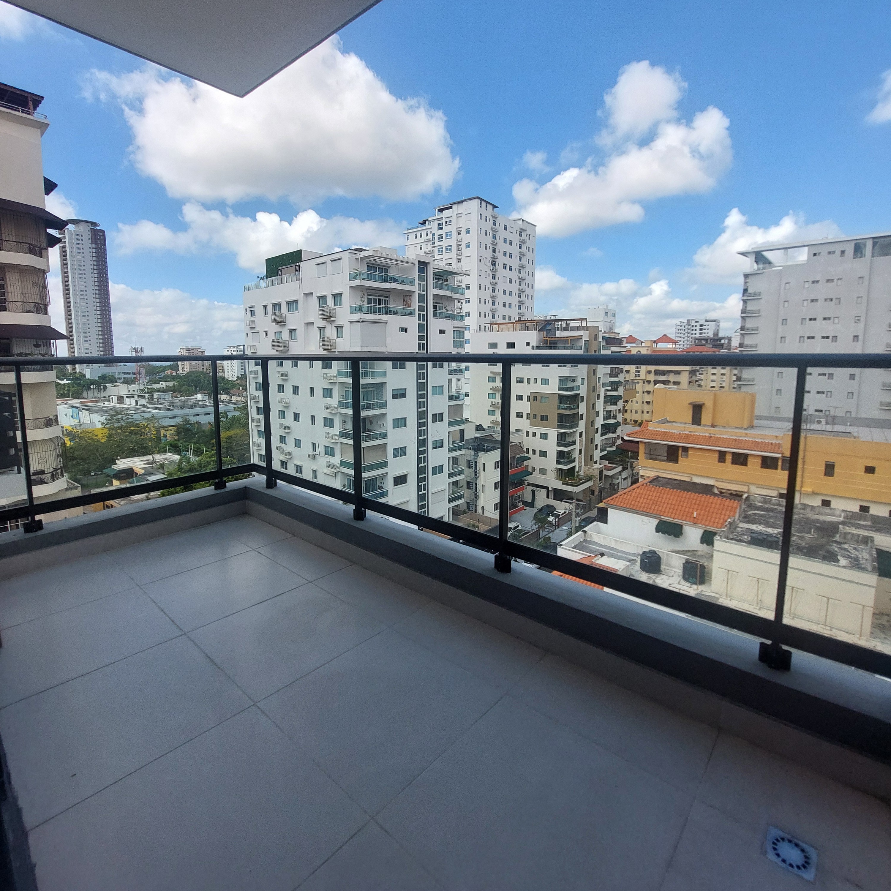 apartamentos - Apartamento nuevo en piso alto cercano a Bella Vista Mall 0