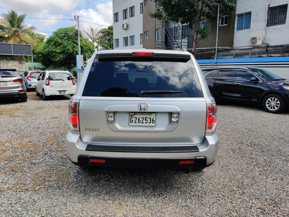 jeepetas y camionetas - 2006 HONDA PILOT EX 8