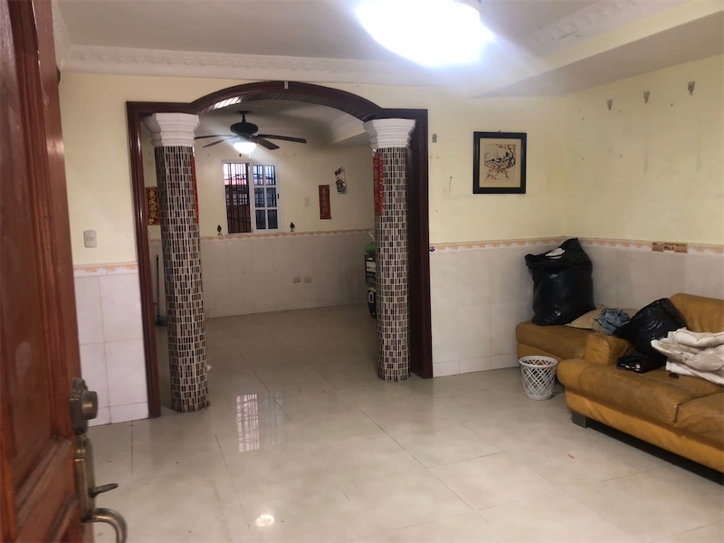 casas - Venta de casa en vista hermosa zona oriental Santo Domingo este  2