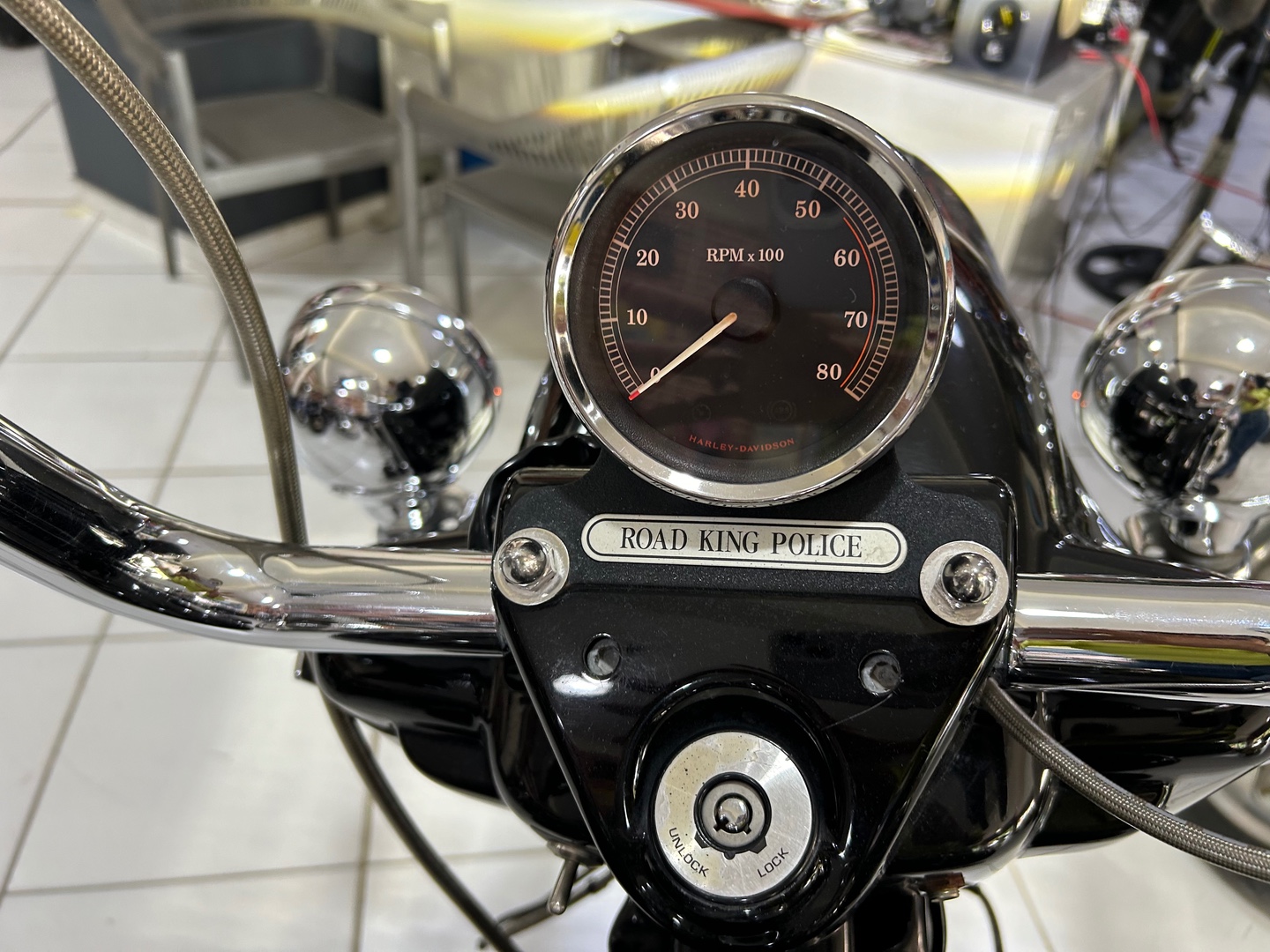 motores y pasolas - Harley Davidson Road King Police año 2010 6