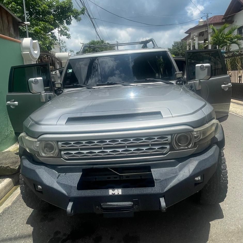 jeepetas y camionetas - Toyota fj cruicer 2012