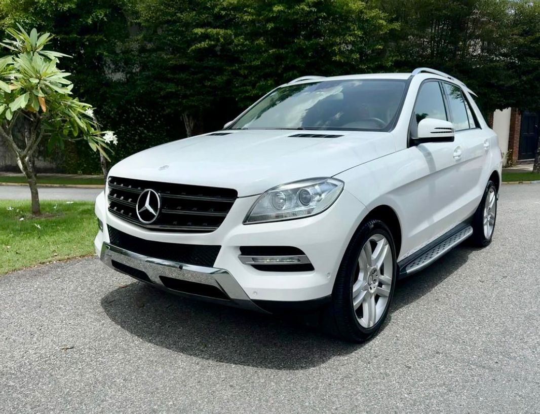 jeepetas y camionetas - Mercedes Benz ML300 2015 impecable  1