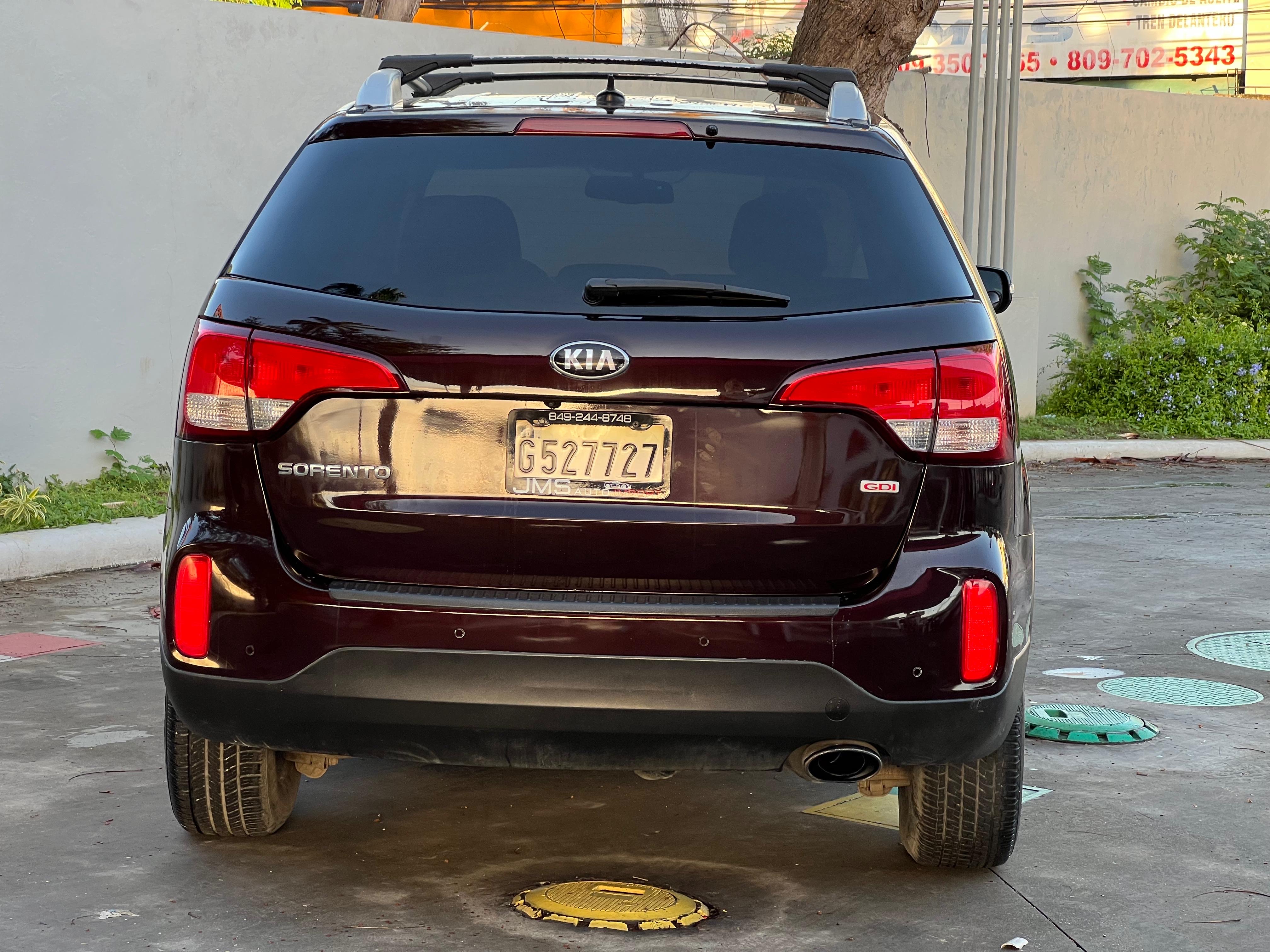 jeepetas y camionetas - KIA SORENTO LX AÑO 2015 CLEAN CARFAX 4