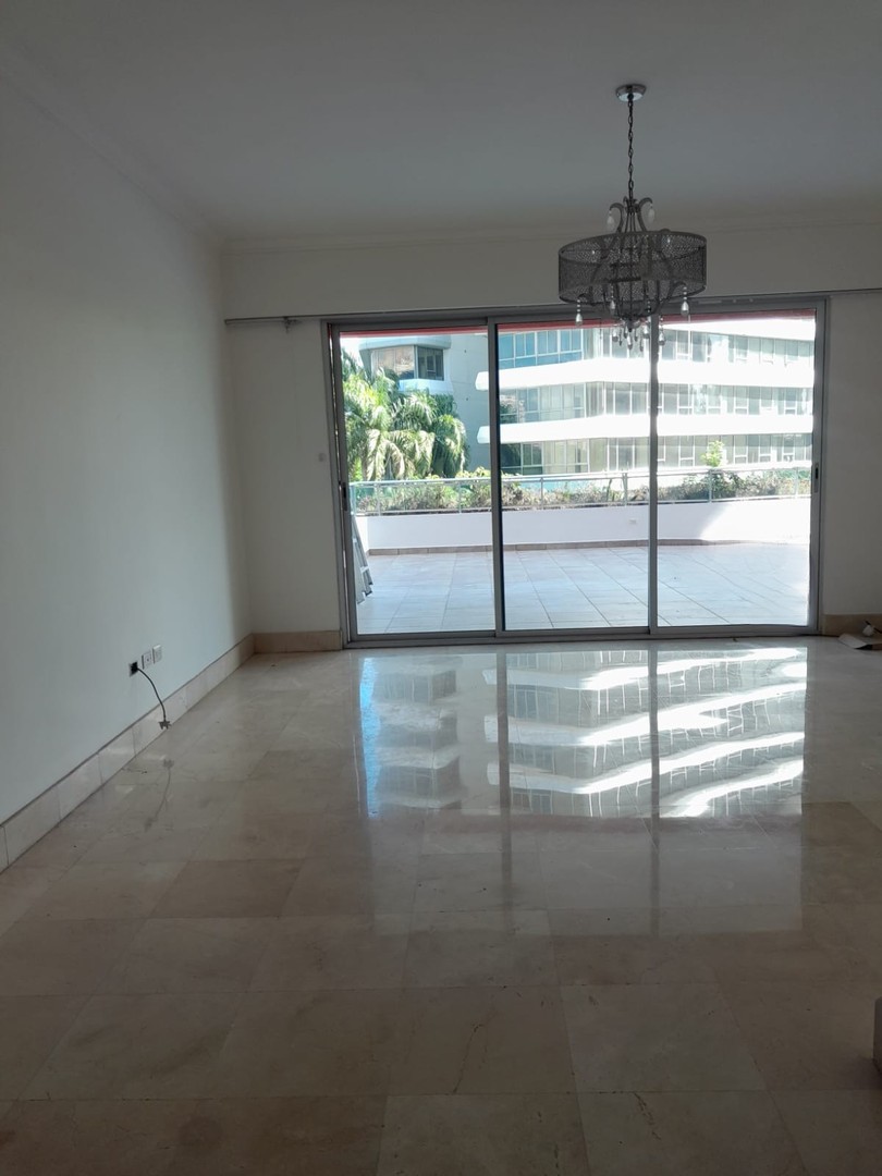 apartamentos - Sin intermediarios, rento apartamento de 350mtrs en La Esperilla con terraza!