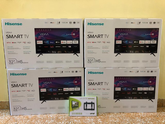 tv - Hisense smart tv 32H5G HD sin bordes en la pantalla. 1