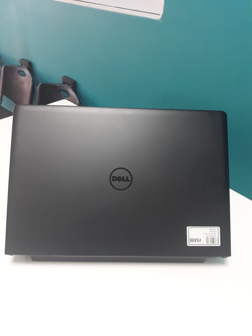 computadoras y laptops - Laptop, Dell Latitude 3570 / 6th Gen, Intel Core i5 / 8GB DDR3 / 128GB SSD	
 8