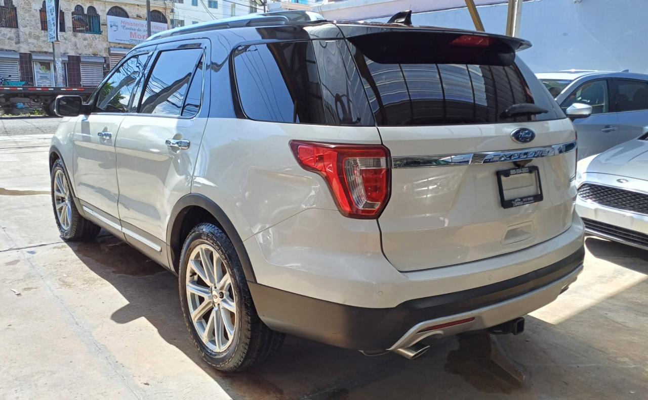 jeepetas y camionetas - 2016 Ford Explorer Limited 60 Mil Millas  3