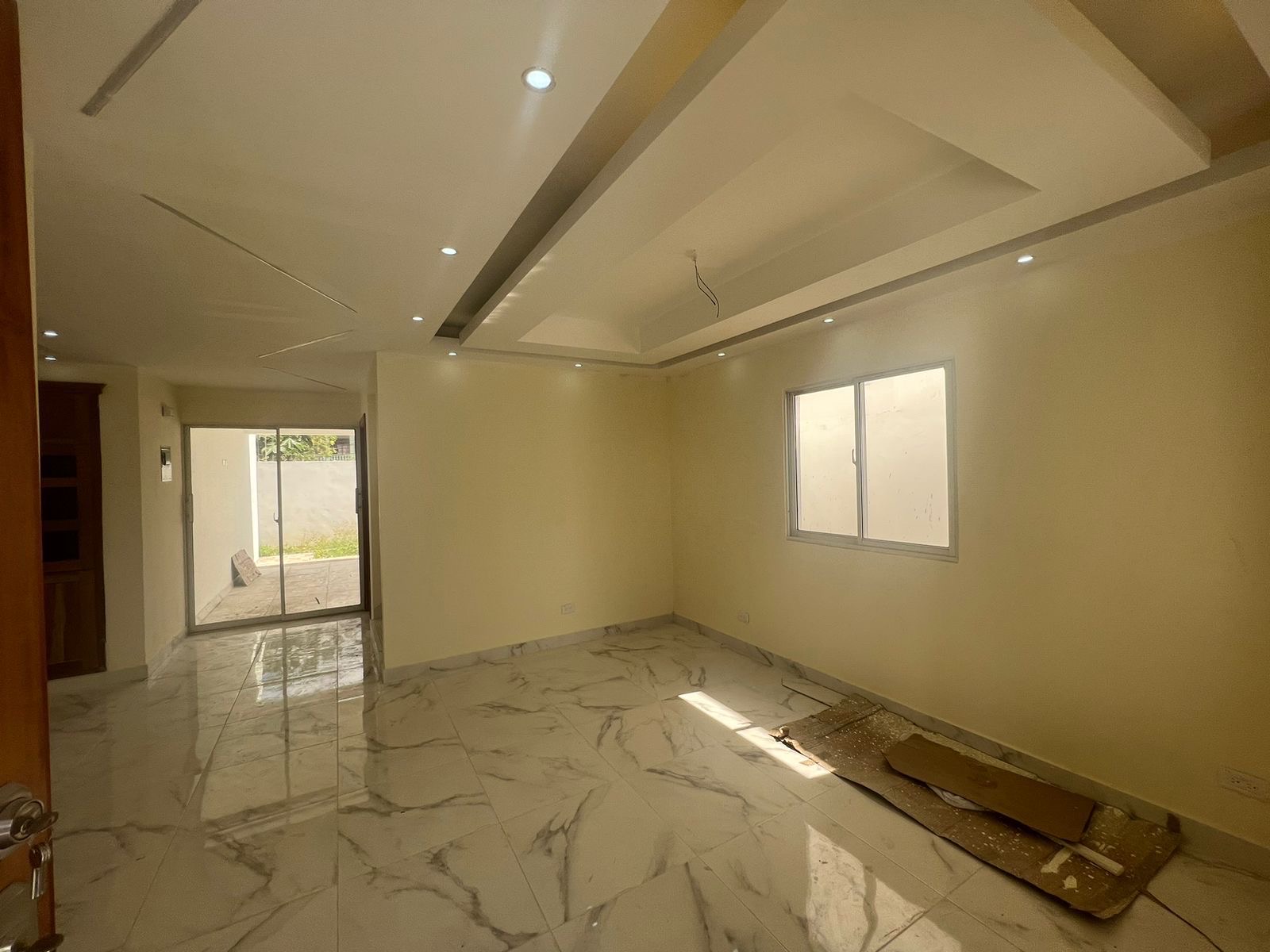 casas - venta de casa en la autopista de san Isidro brisa oriental  3