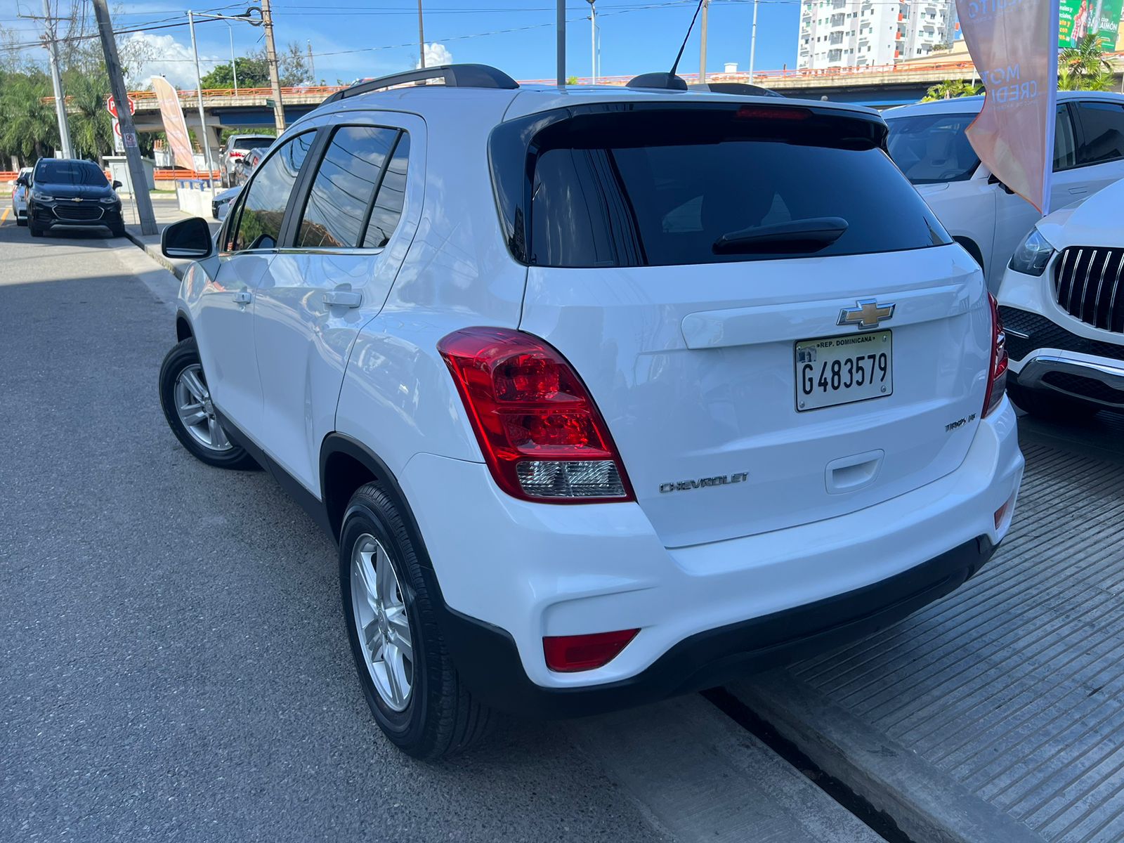 jeepetas y camionetas - Chevrolet Trax LT 2020 3