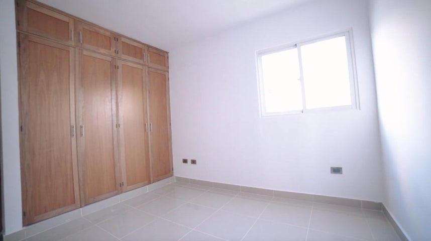 apartamentos - Pent-house en Venta, Santo Domingo #24-796 un dormitorio, balcón, piscina.
 3