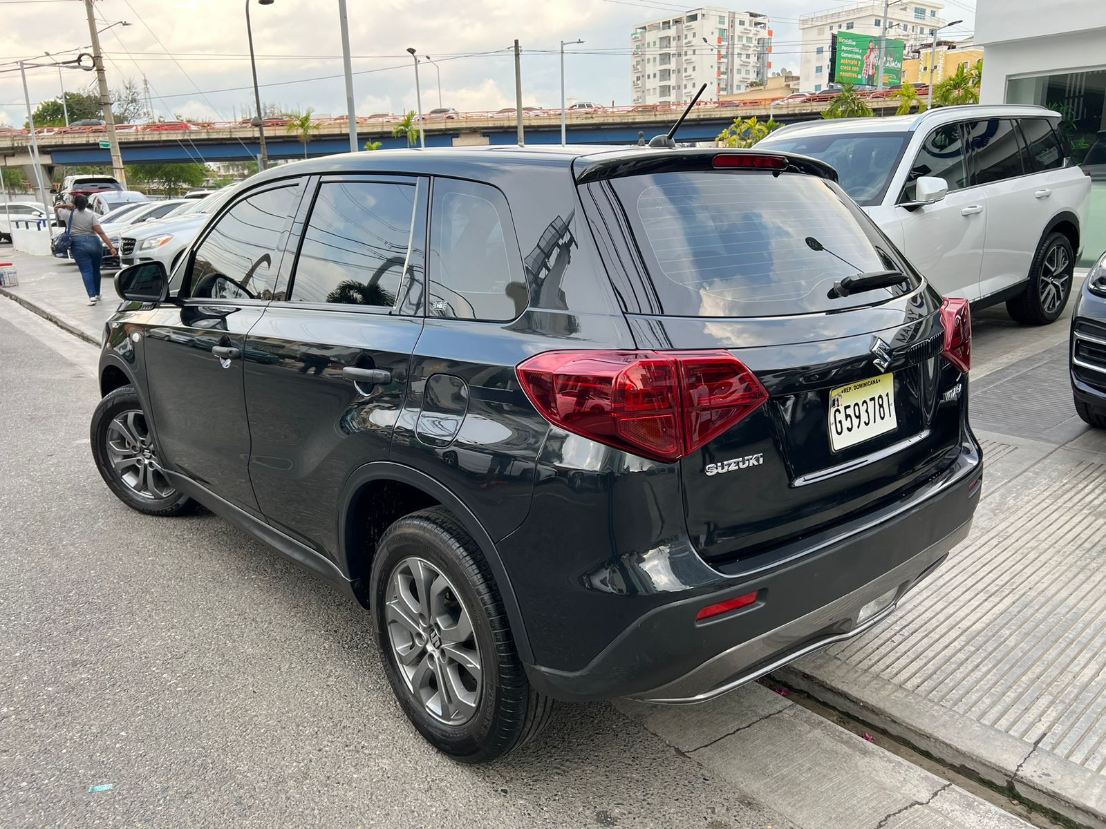 jeepetas y camionetas - SUZUKI VITARA 2022 4