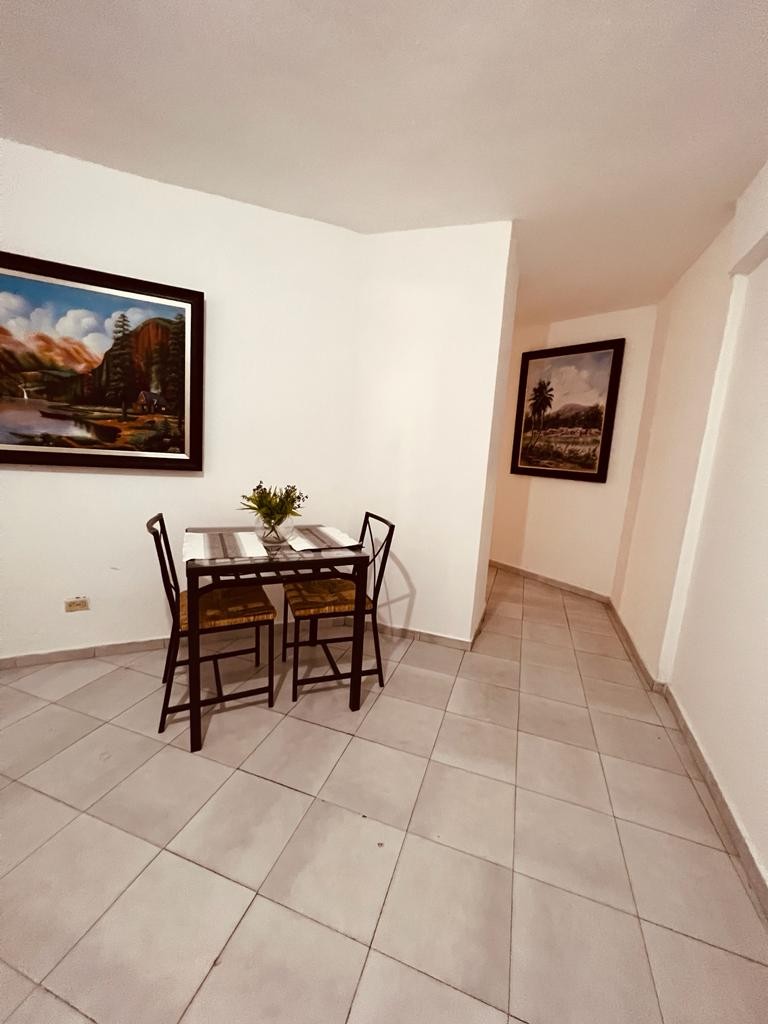 apartamentos - 📍 Los Restauradores
Apartamento Clásico Amueblado de 1 hab, 1 baño 5