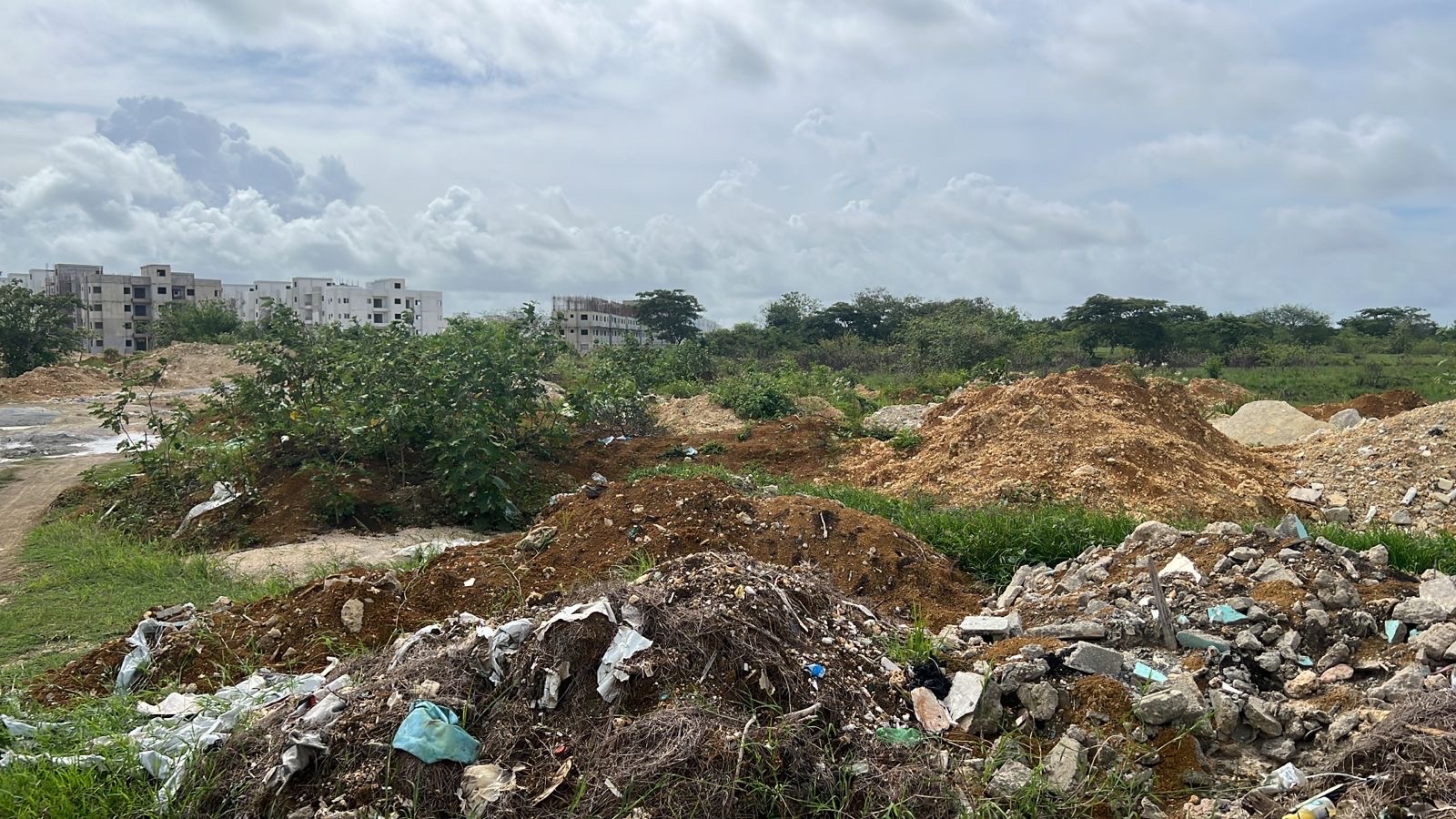 solares y terrenos - solar en venta en San Luis Santo Domingo este de 197 tareas 3