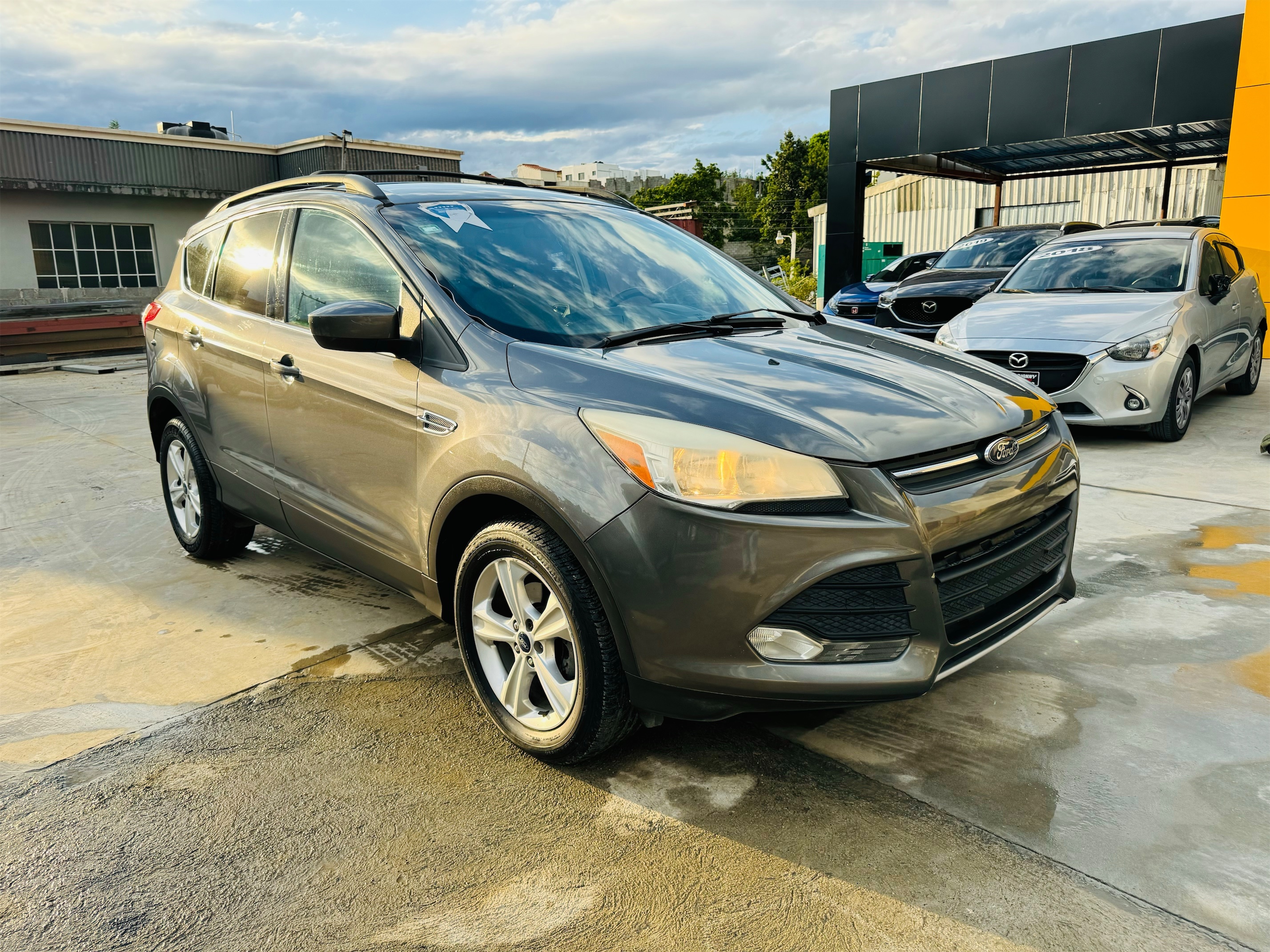 jeepetas y camionetas - Ford Escape Se 2014 4