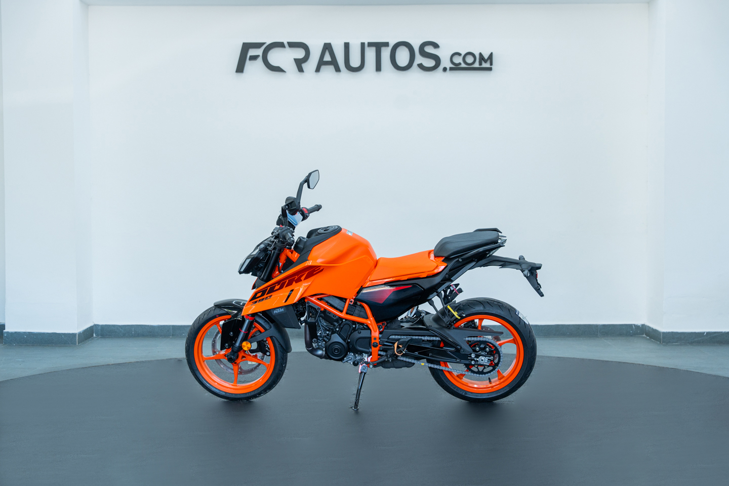 motores y pasolas - KTM 390 DUKE 2024 3