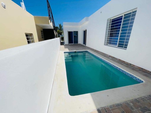 casas - Casa con buenos espacios y distribución  residencial privado a 3 minutos playa 3