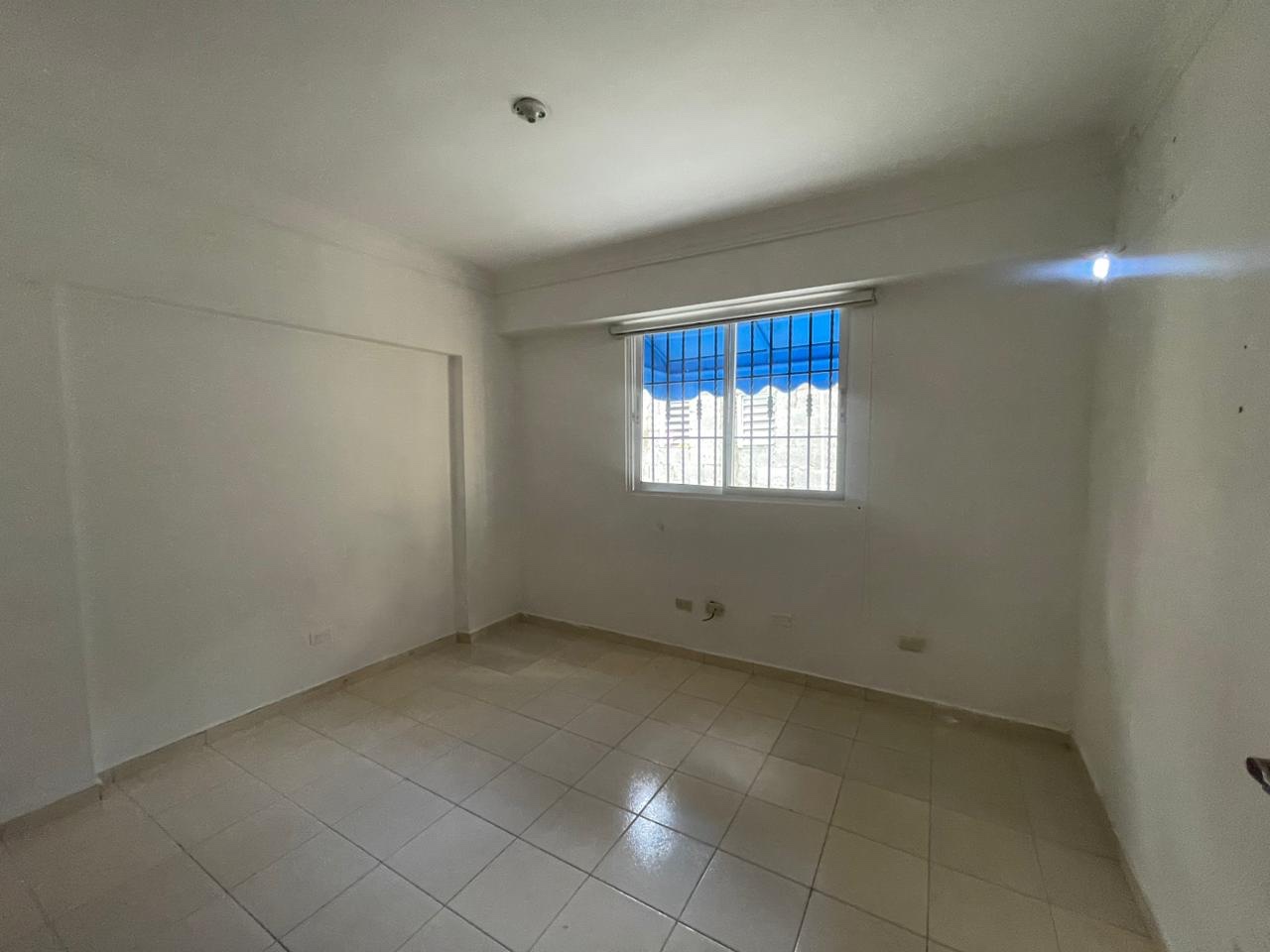 apartamentos - Vendo apto en el milloncito  135. Mts. 2 piso  5