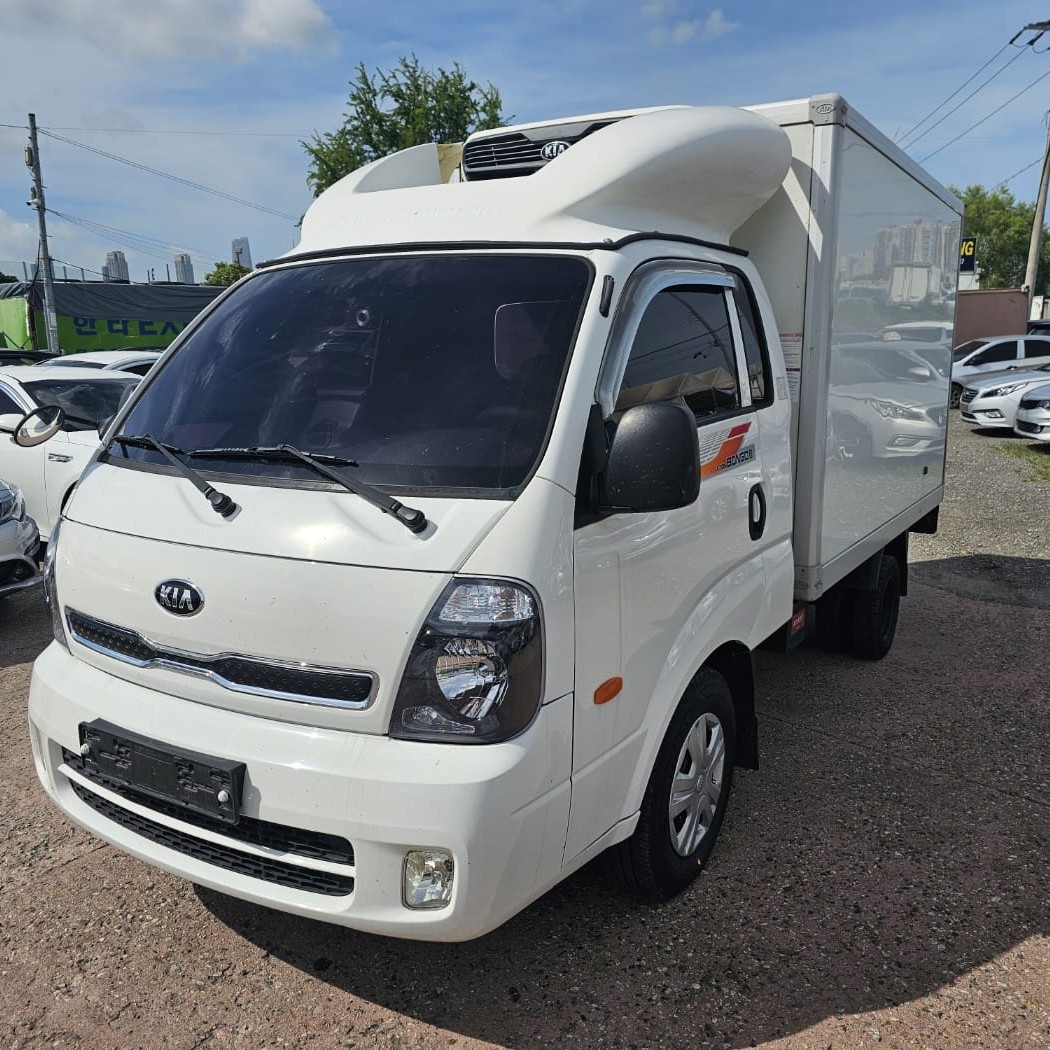 camiones y vehiculos pesados - 2019 Kia Bongo Refrigerado 