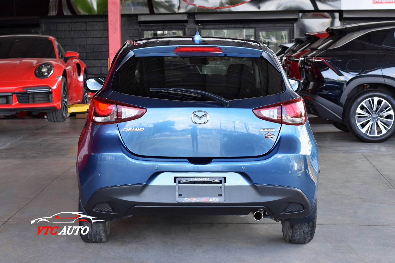 carros - Mazda Demio 2019 3