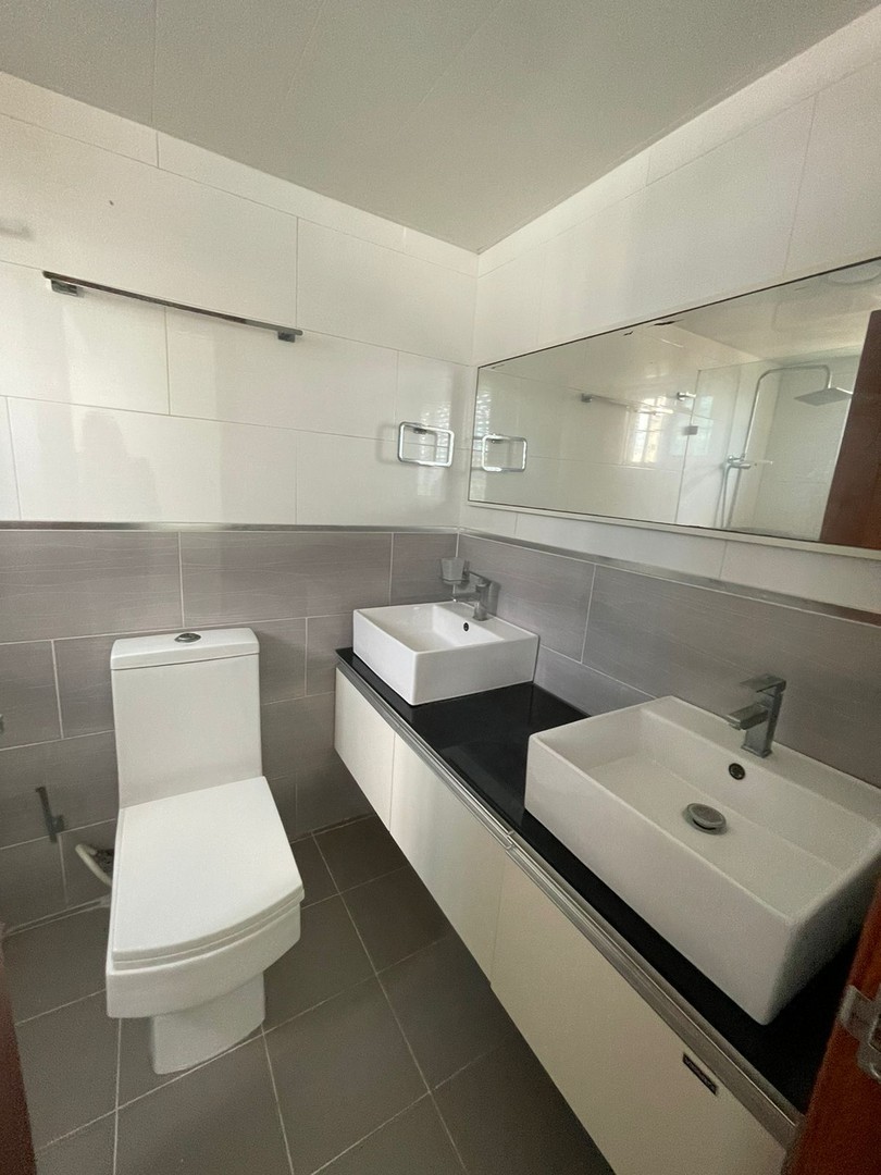 apartamentos - Apartamento en alquiler en Evaristo Morales Precio del aquiler U$2,000

 4