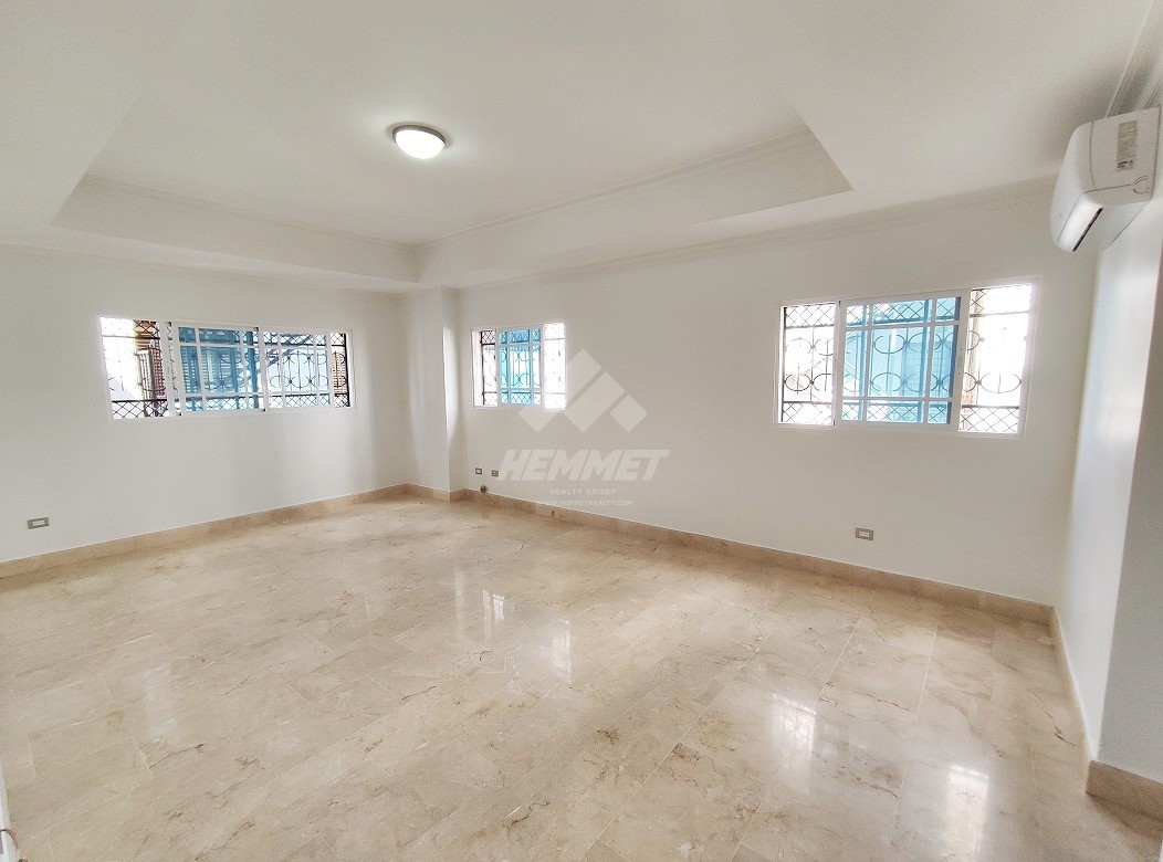 apartamentos - 5TO NIVEL  DE 320 MTS2 REMODELADO CON ELEVADOR LA TRINITARIA SANTIAGO  6