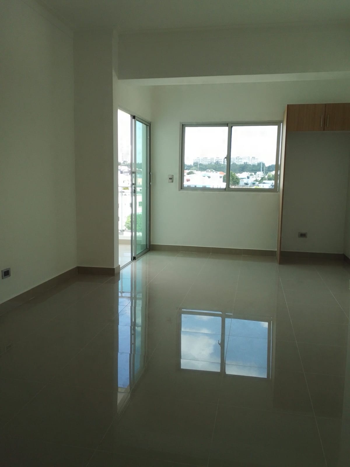 apartamentos - Vendo nuevo independencia dos hab piso 4 con terr  3