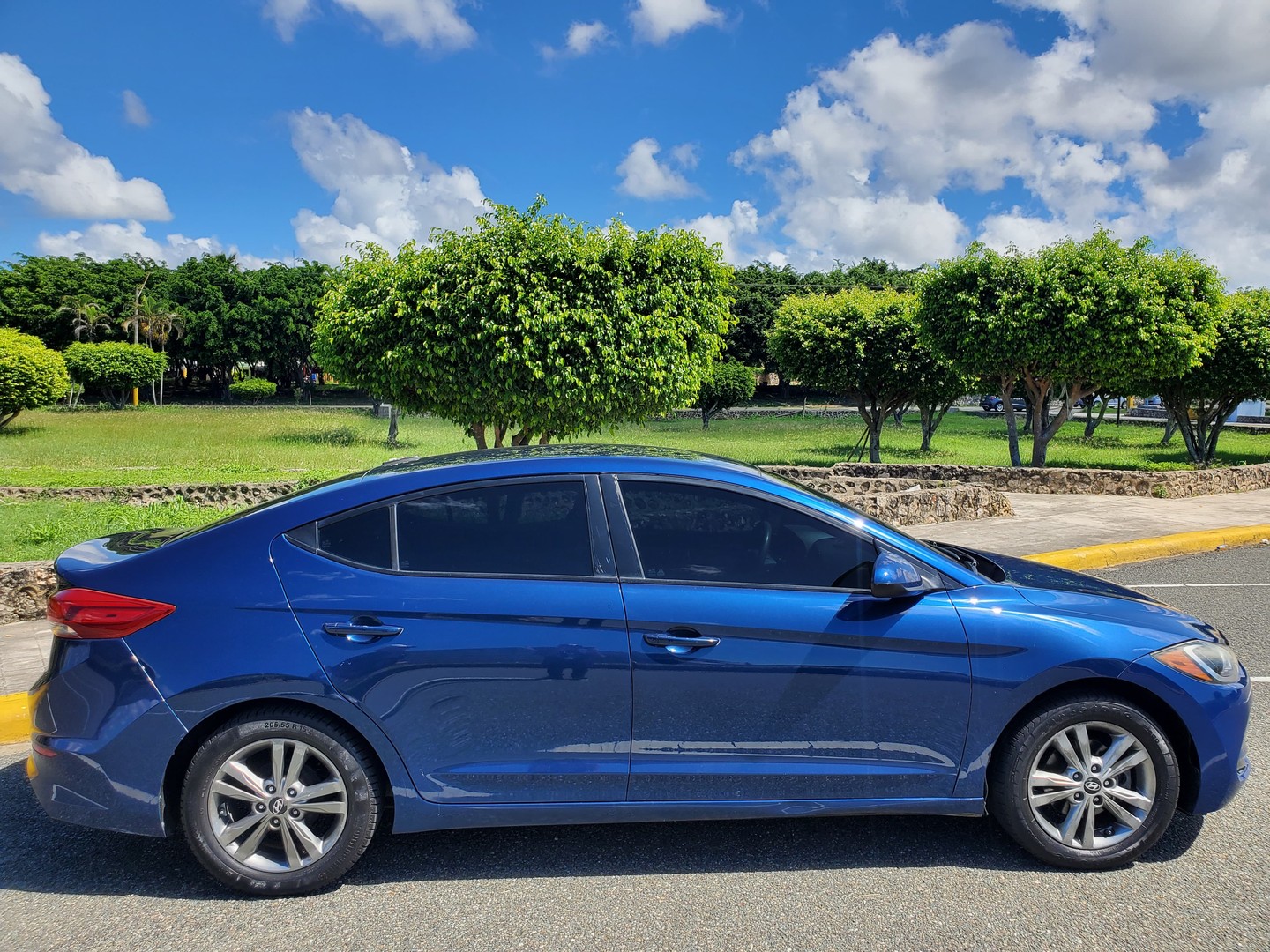 carros - Hyundai elantra 2017 impecable  2