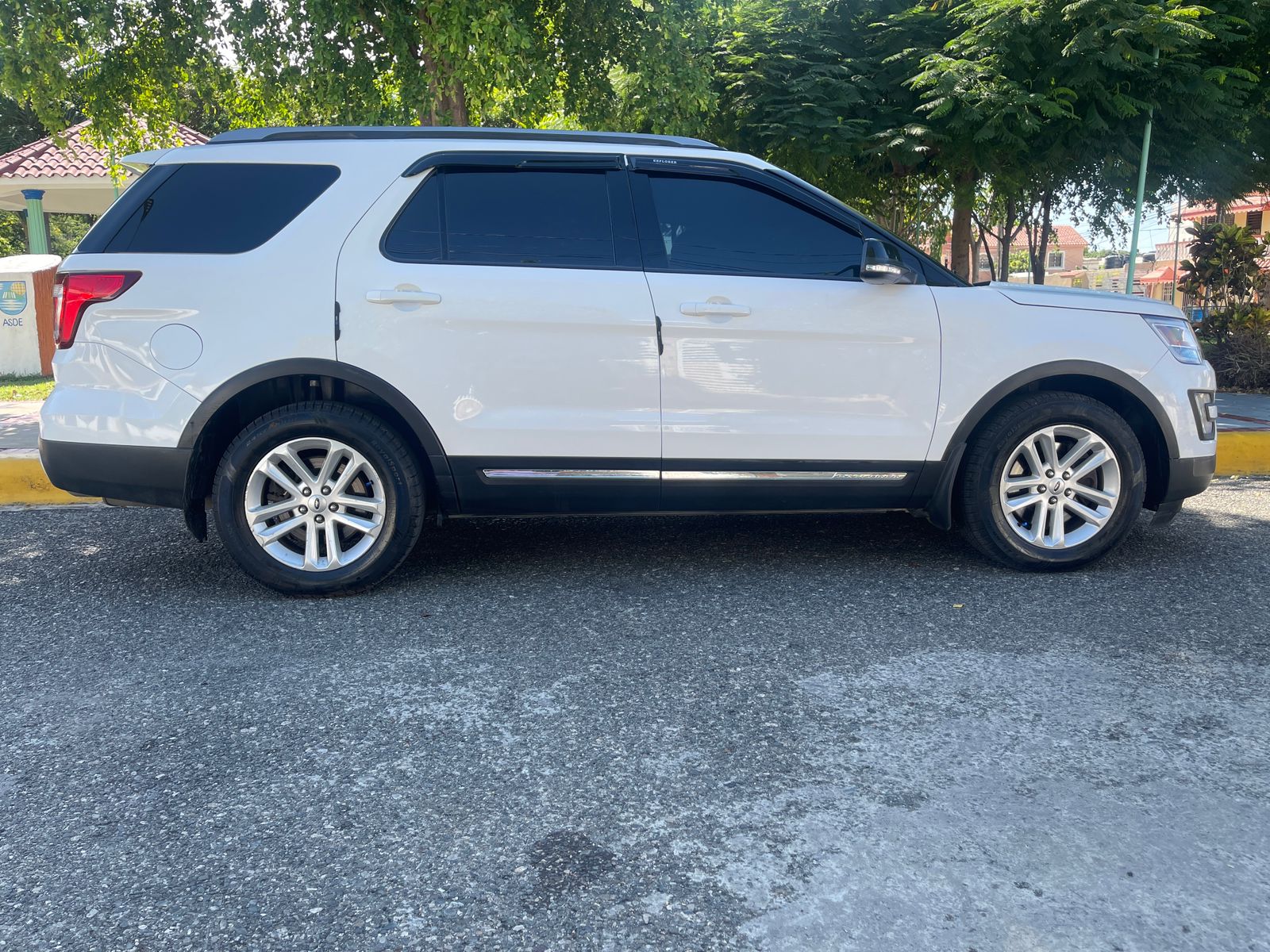 jeepetas y camionetas - Ford Explorer xlt 2016 2