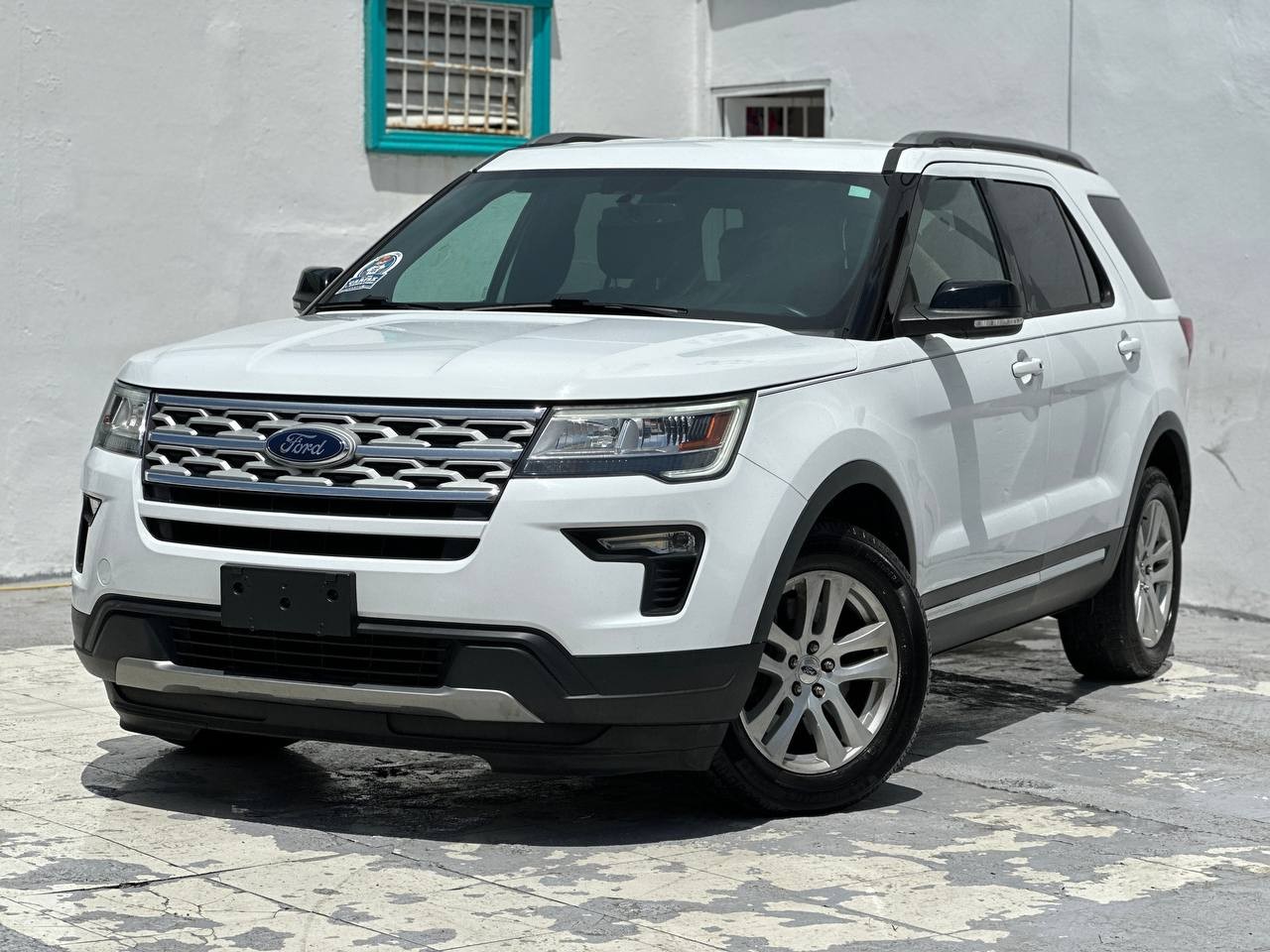 jeepetas y camionetas - FORD EXPLORER XLT 4x4 2018CLEAN CARFAX 2