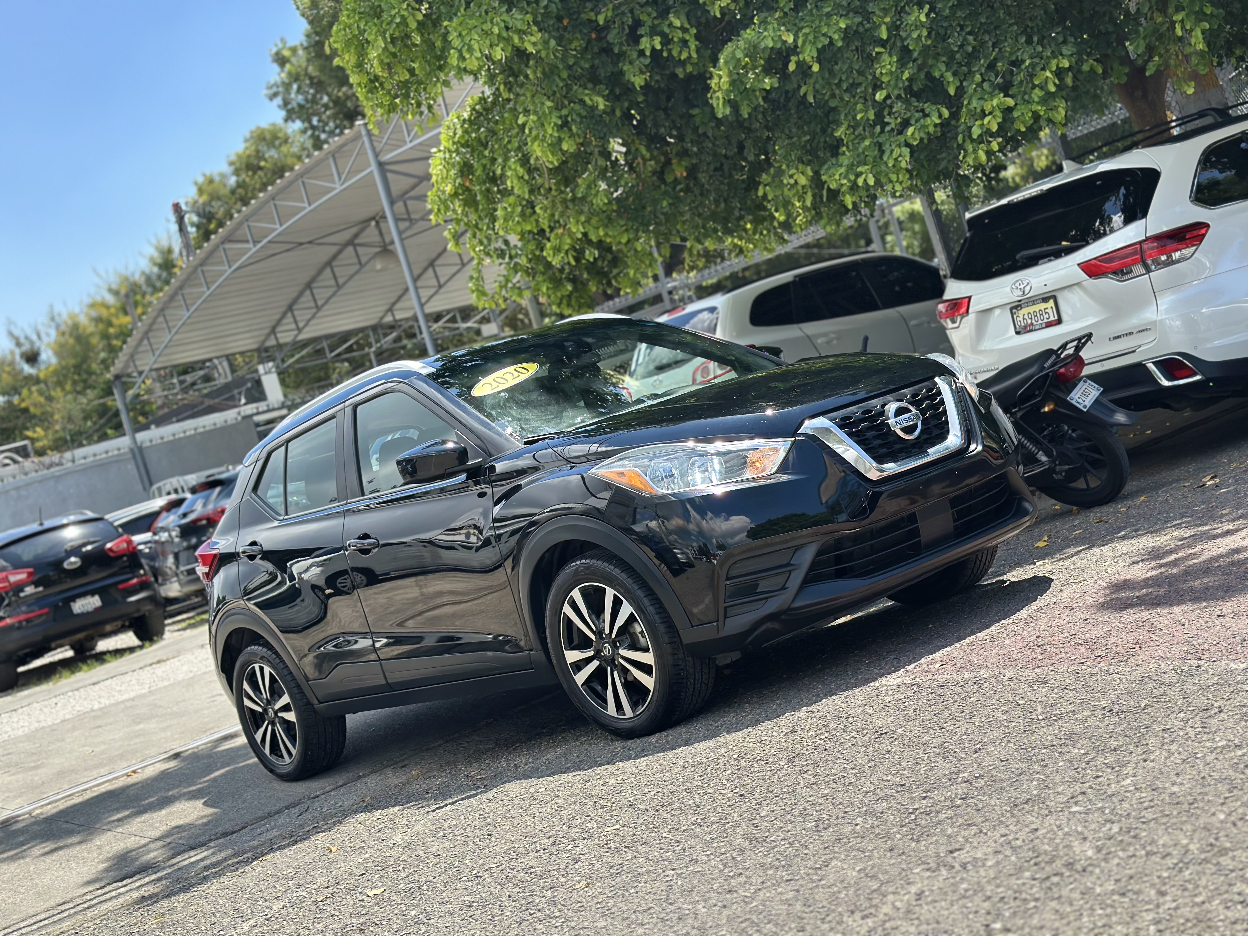 jeepetas y camionetas - 2020 NISSAN KICKS SV CLEAN CARFAX 1