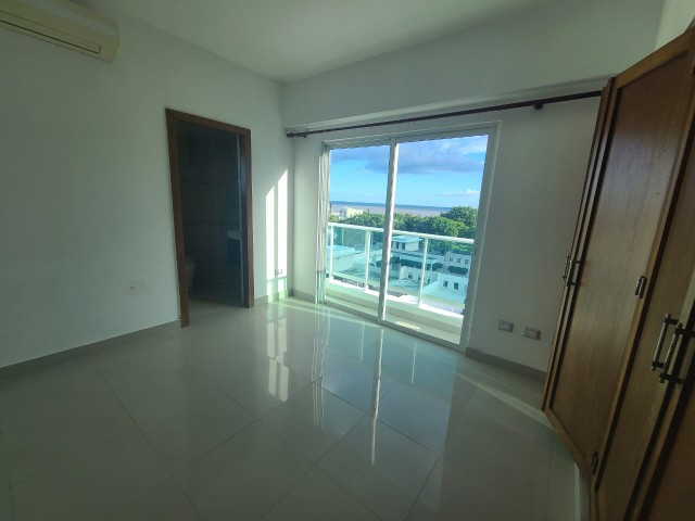 apartamentos - Alquilo Penthouse con línea blanca completa, vista al mar, 7mo Piso En Gazcue
 5