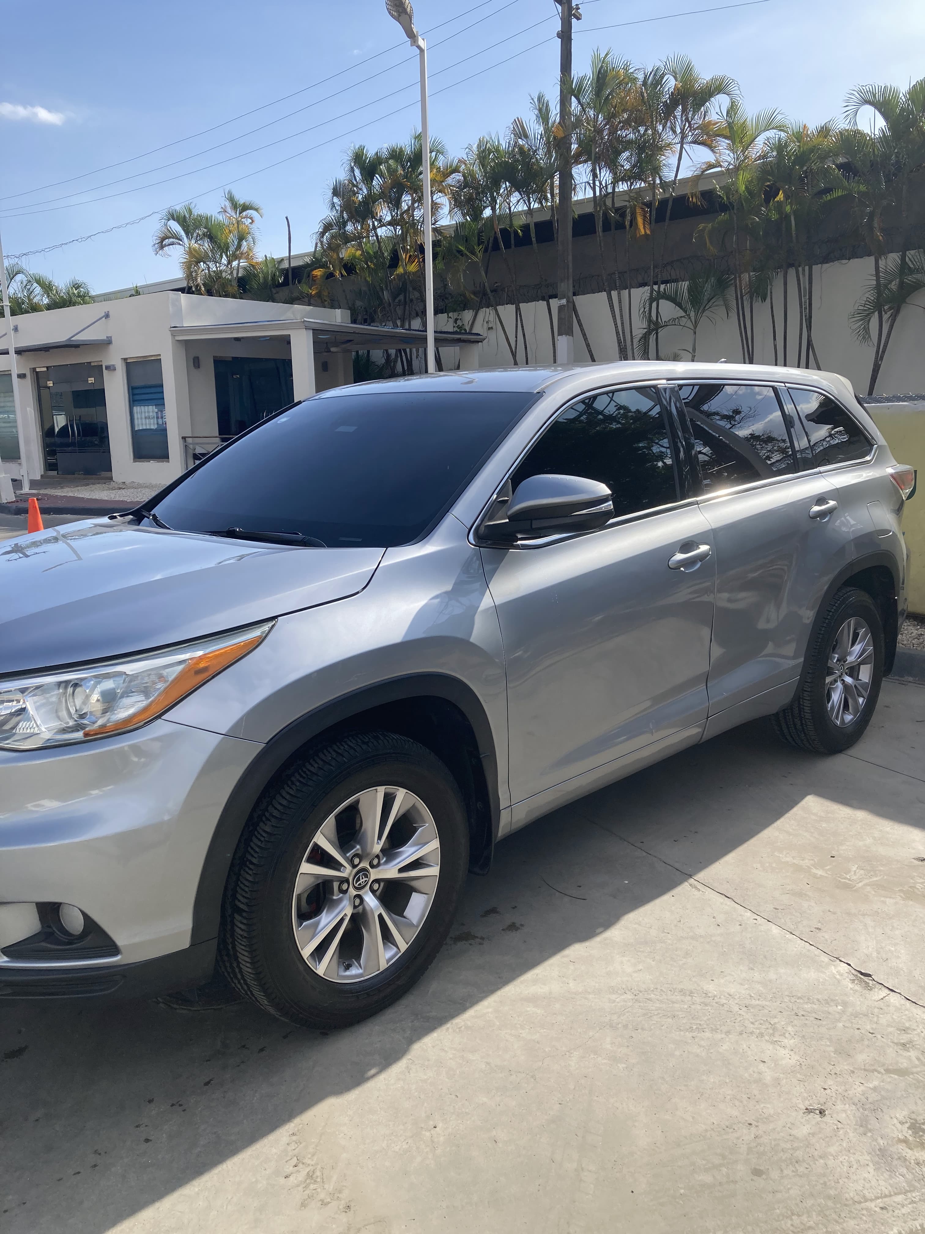 jeepetas y camionetas - Toyota higlander le 2026 1