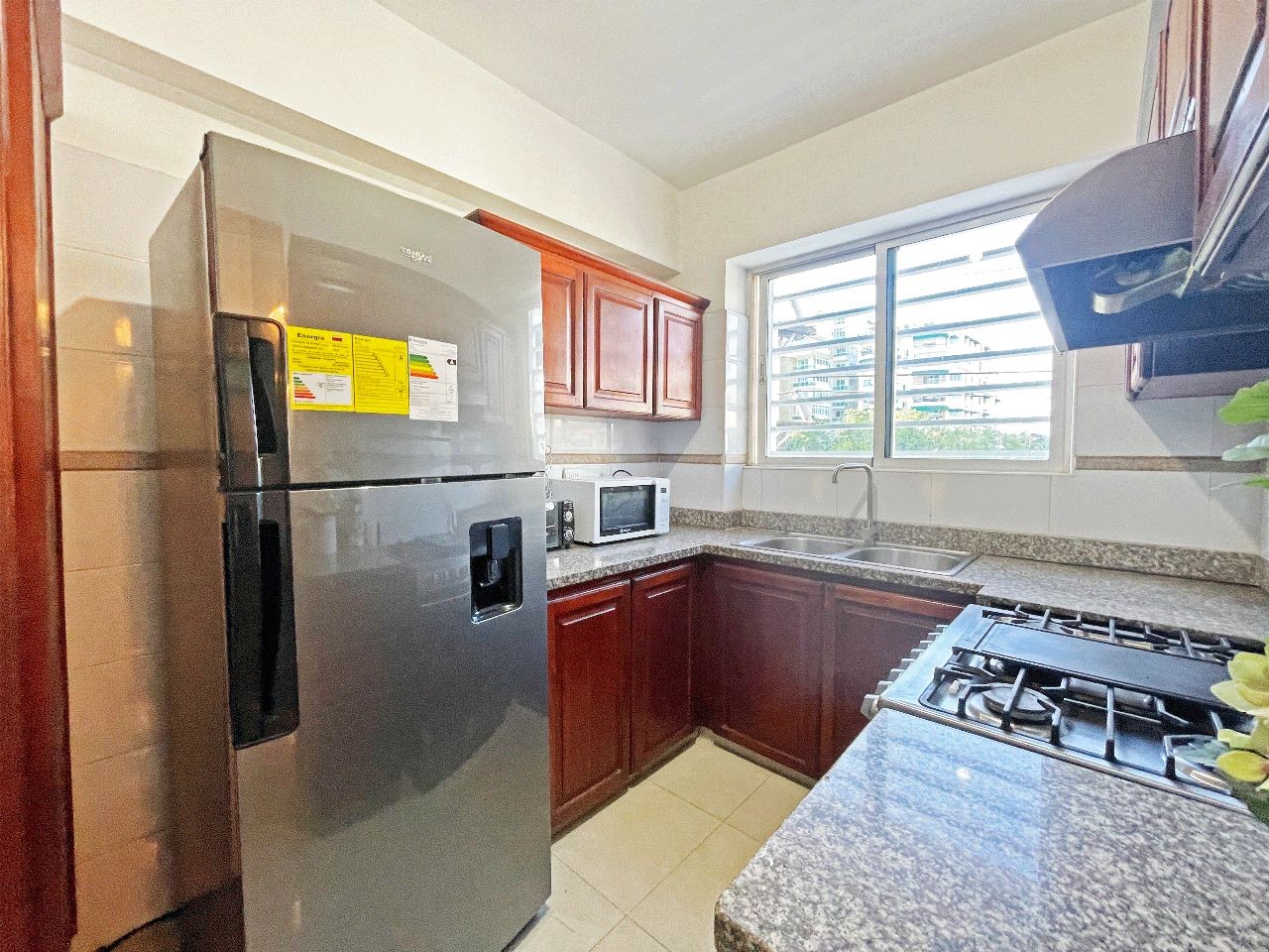 apartamentos - 🔥ALQUILO AMUEBLADO EN
BELLA VISTA.4TOpiso
160 metros 
3HAB
2PARQ
USD$1,300
 7