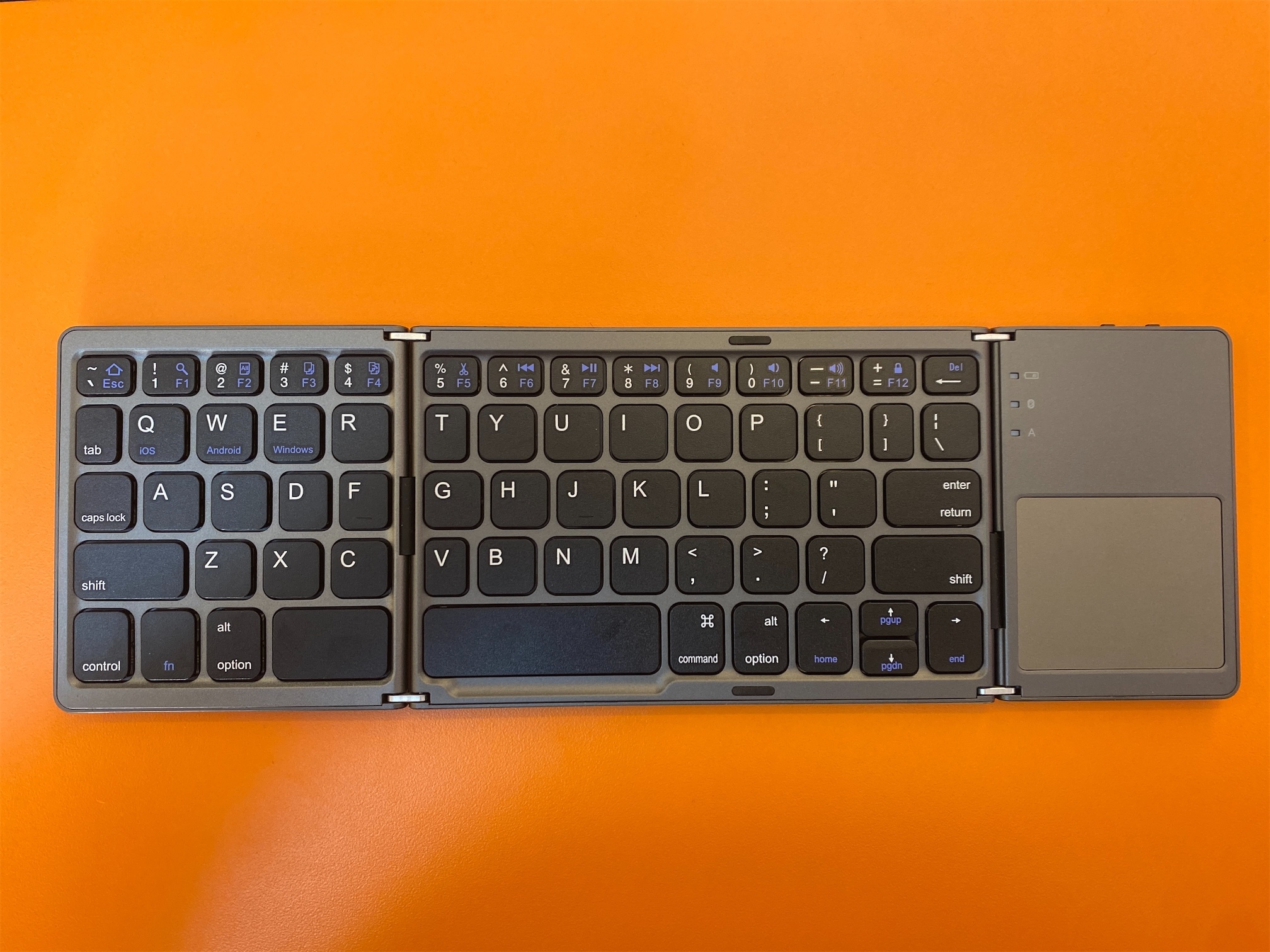 computadoras y laptops - Teclado Inalámbrico Recargable Bluetooth  3