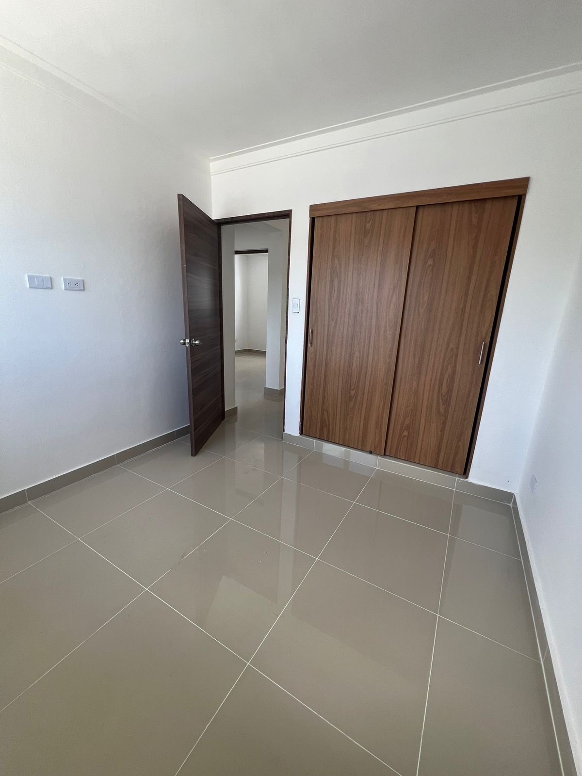 apartamentos - venta de apartamento  en la autopista las Americas Santo Domingo este con 94mts  5